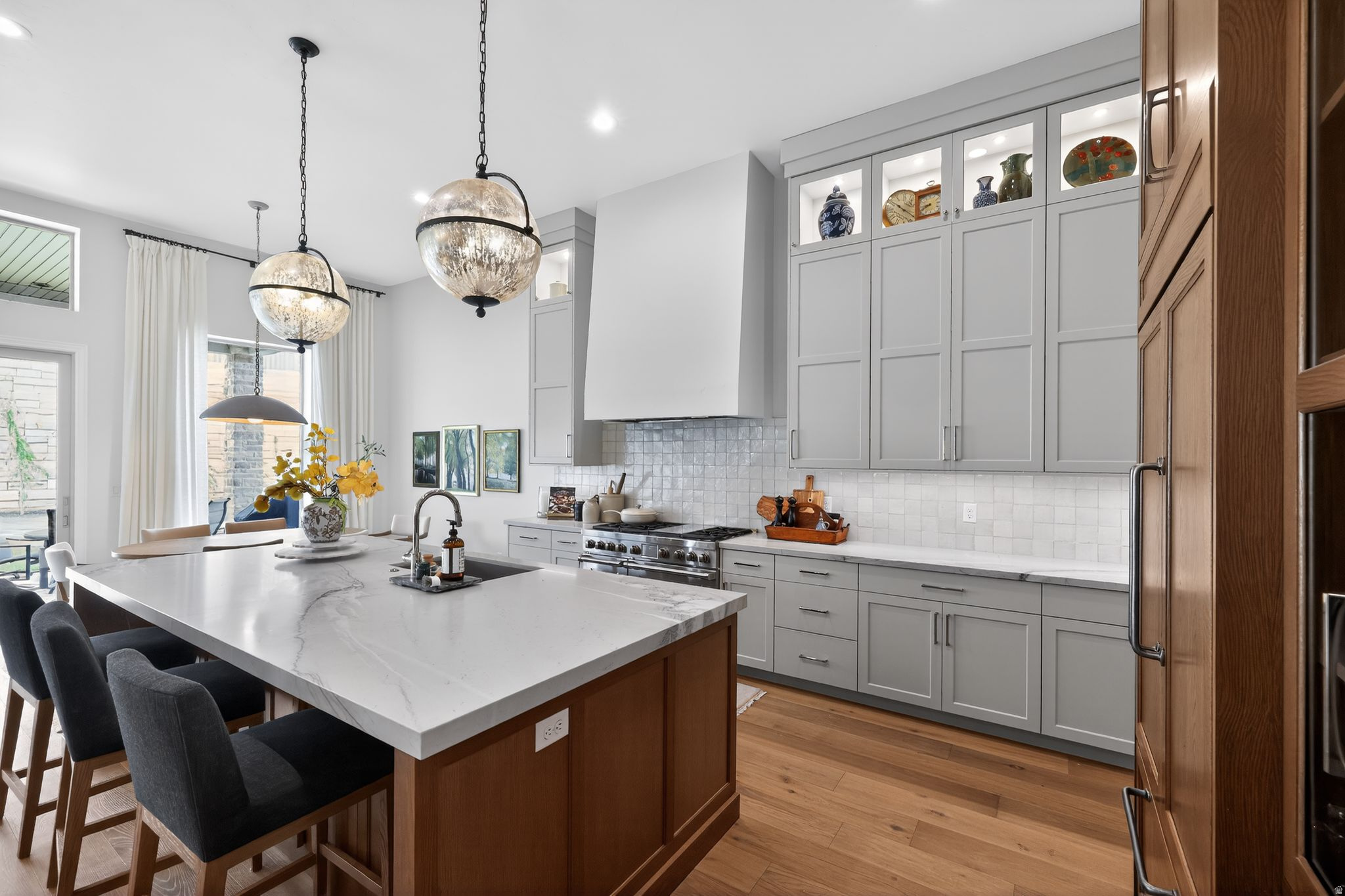 BLACKROCK RIDGE - Residential