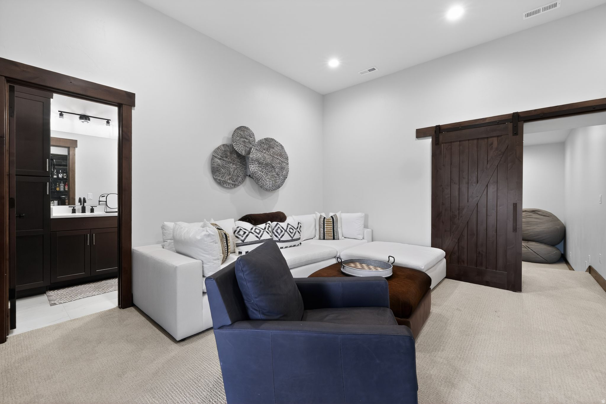 BLACKROCK RIDGE - Residential