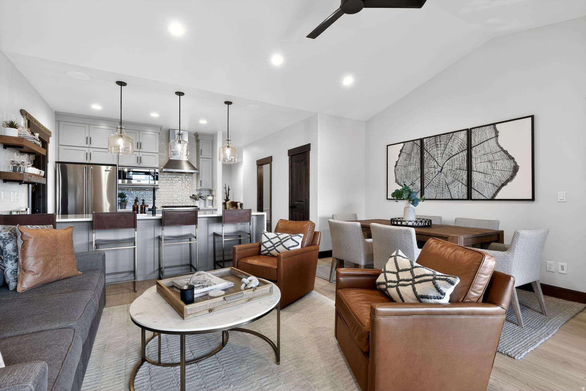 BLACKROCK RIDGE - Residential