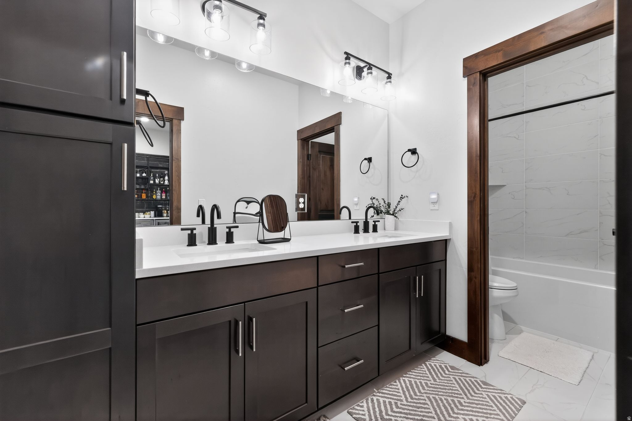 BLACKROCK RIDGE - Residential
