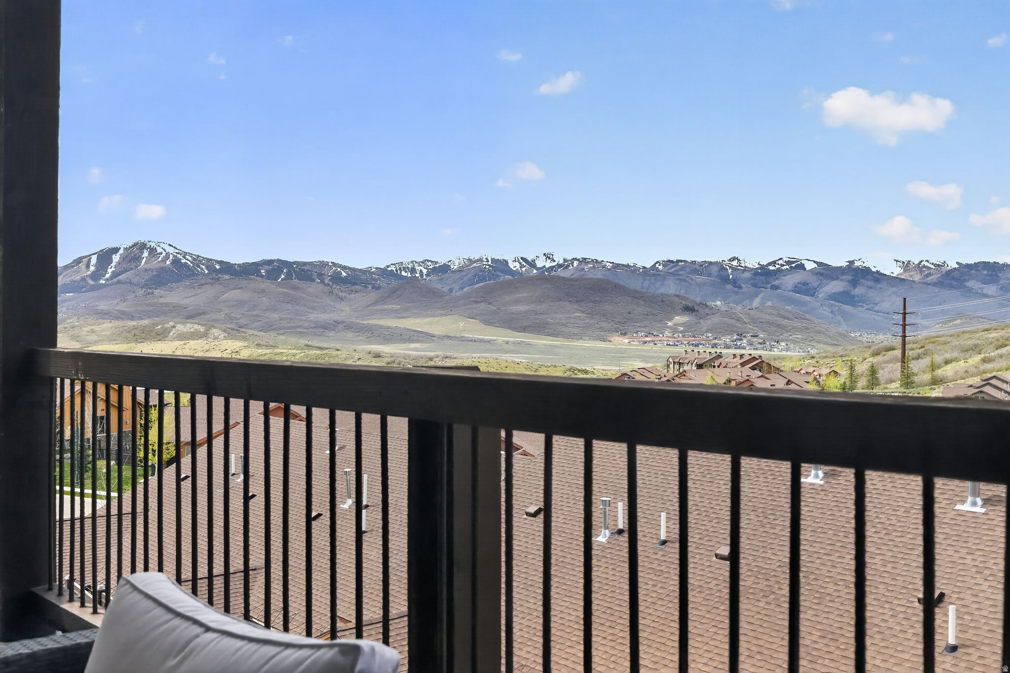 BLACKROCK RIDGE - Residential