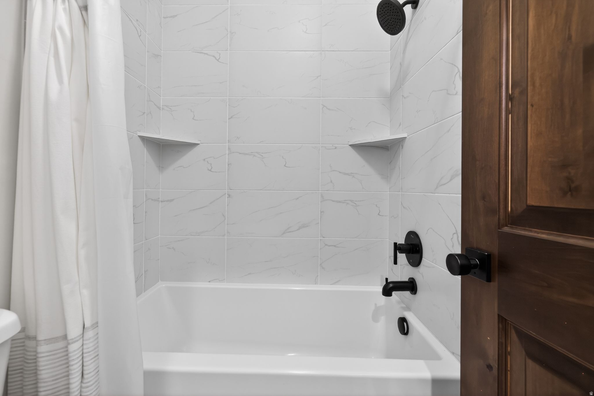 BLACKROCK RIDGE - Residential
