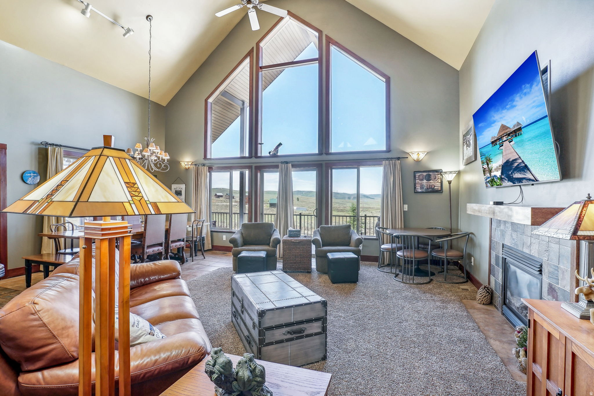 STRAWBERRY LAKEVIEW - Residential