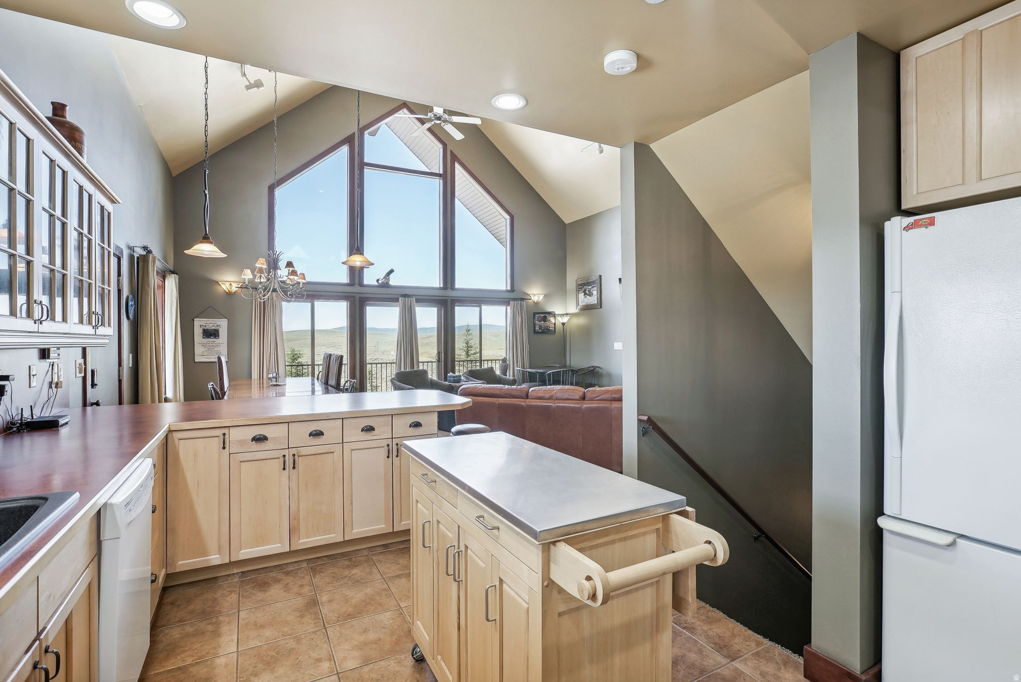 STRAWBERRY LAKEVIEW - Residential