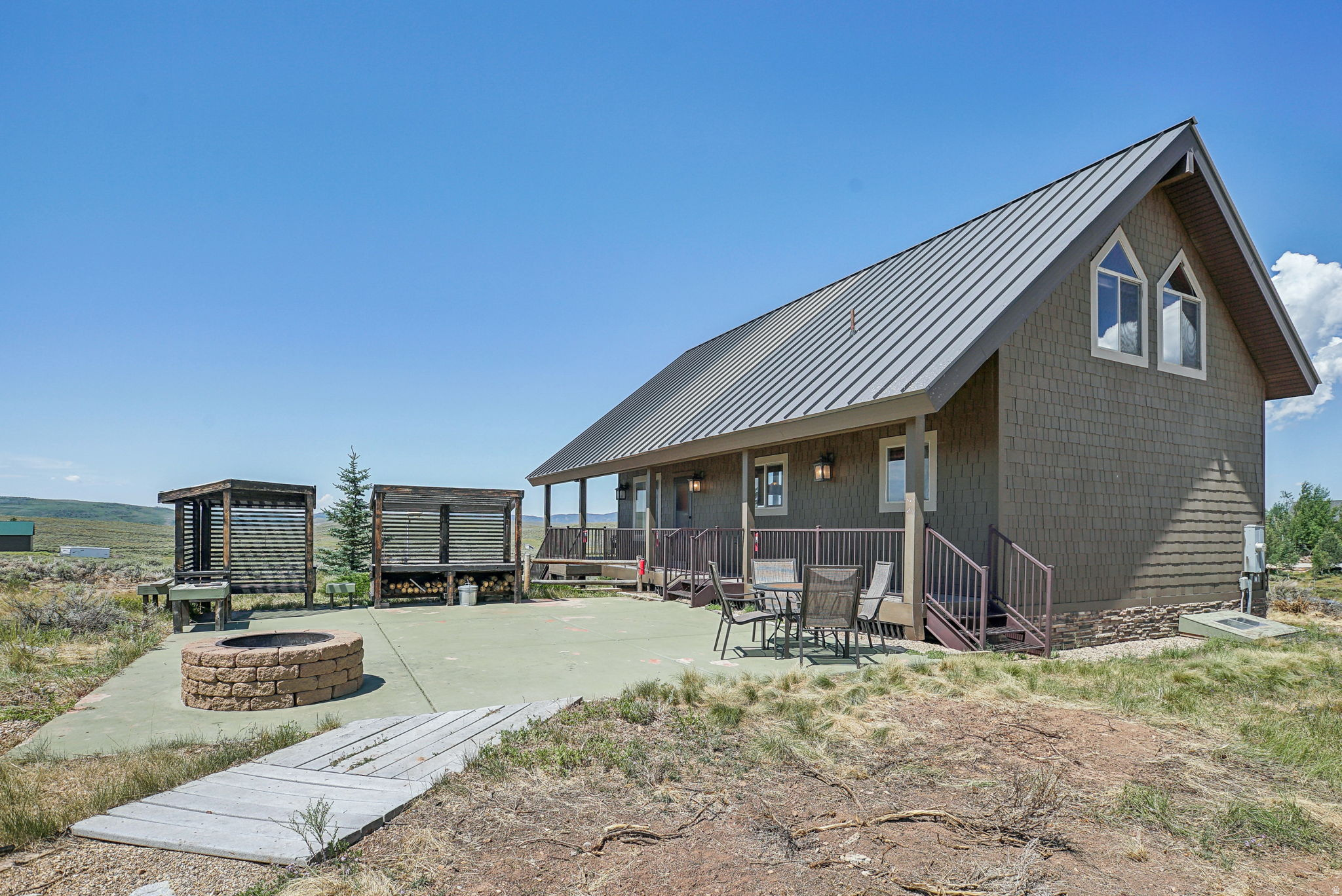 STRAWBERRY LAKEVIEW - Residential