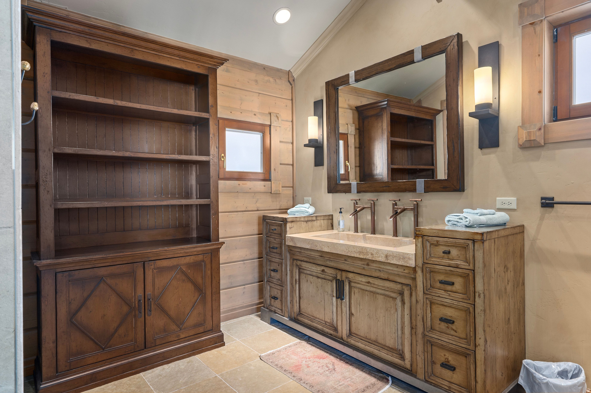 WOLF CREEK RANCH - Residential