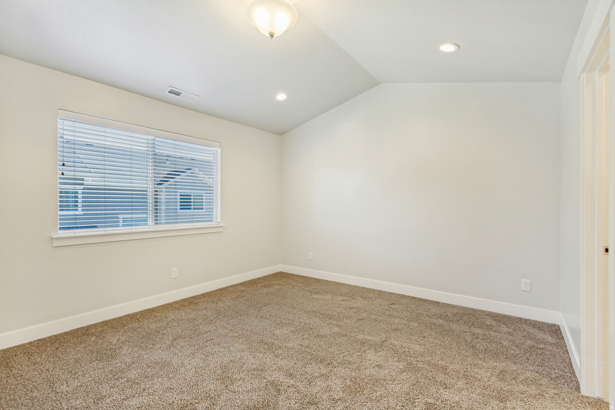 NORTH POINTE - Residential