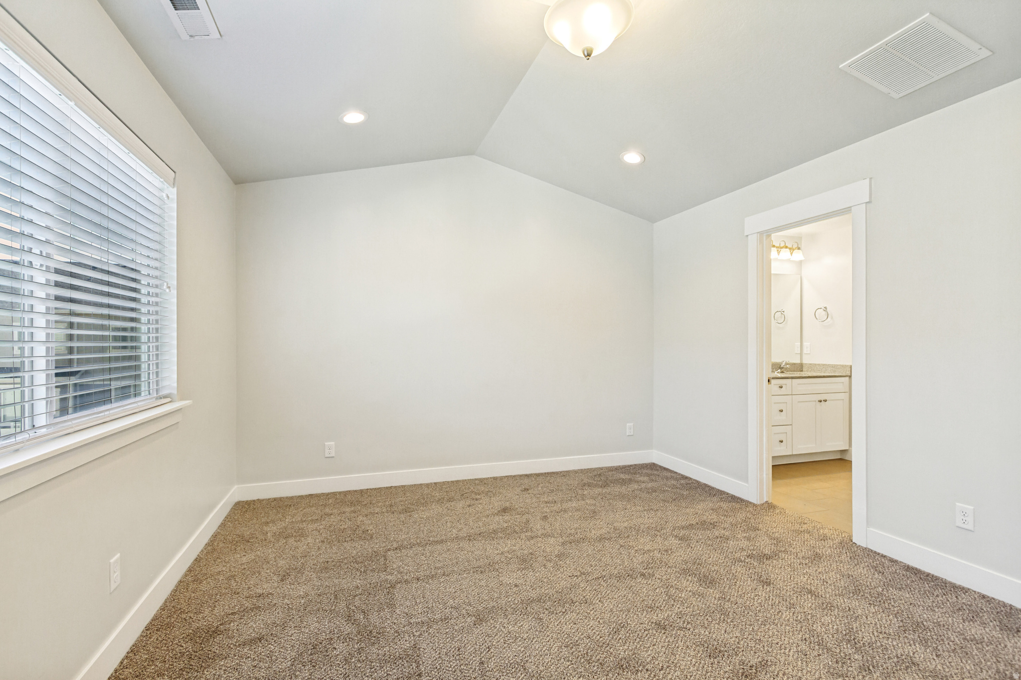 NORTH POINTE - Residential
