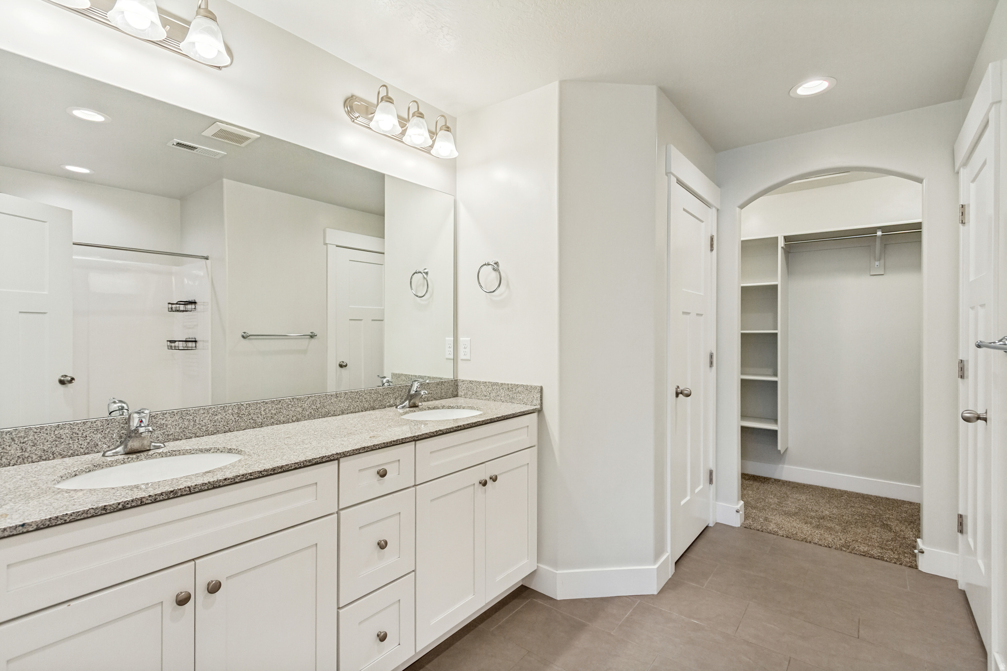 NORTH POINTE - Residential