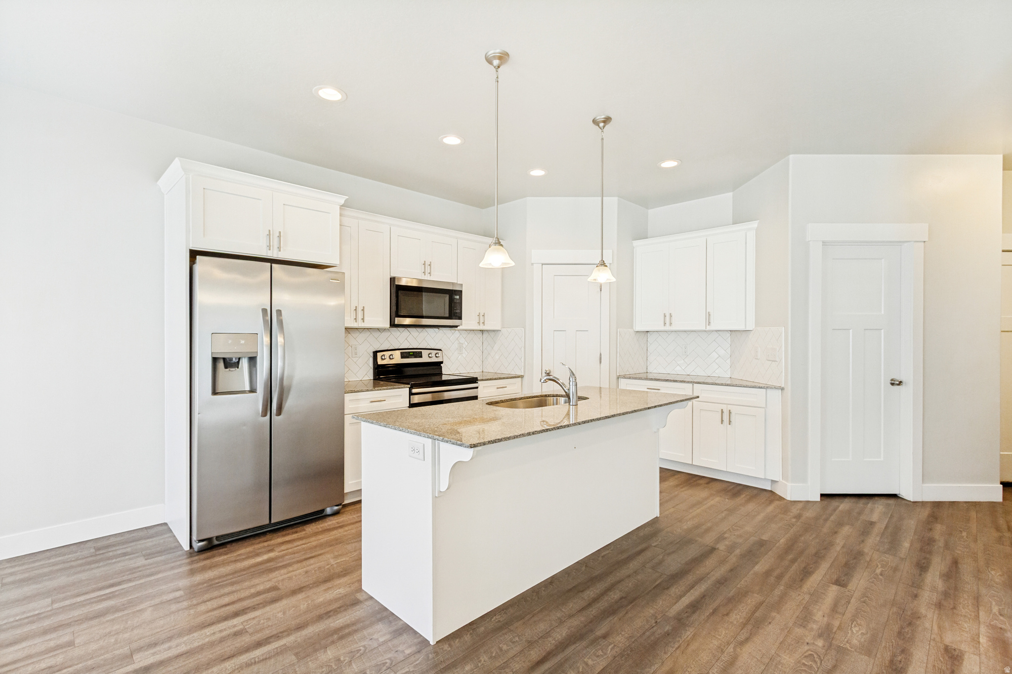 NORTH POINTE - Residential