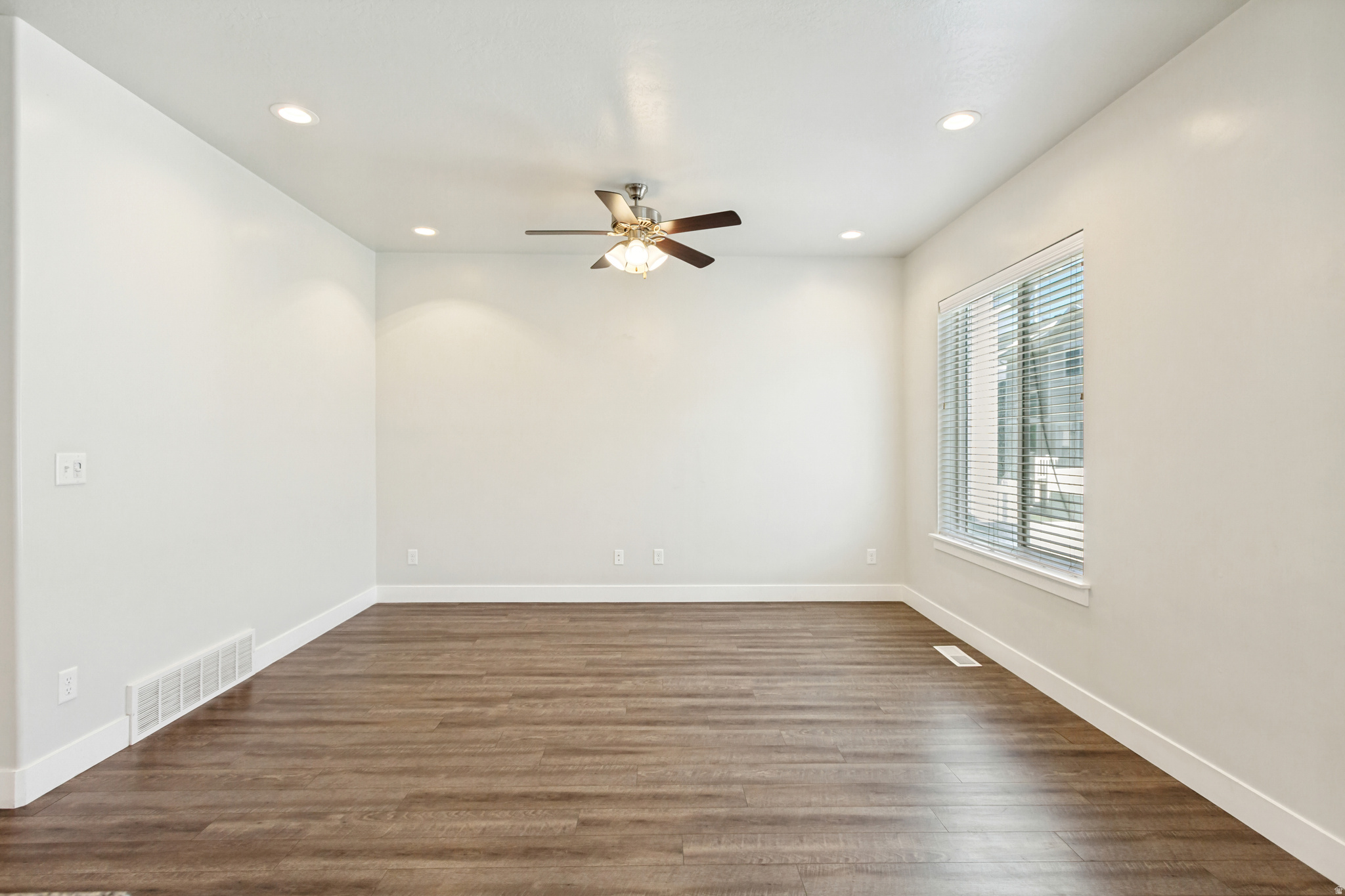 NORTH POINTE - Residential
