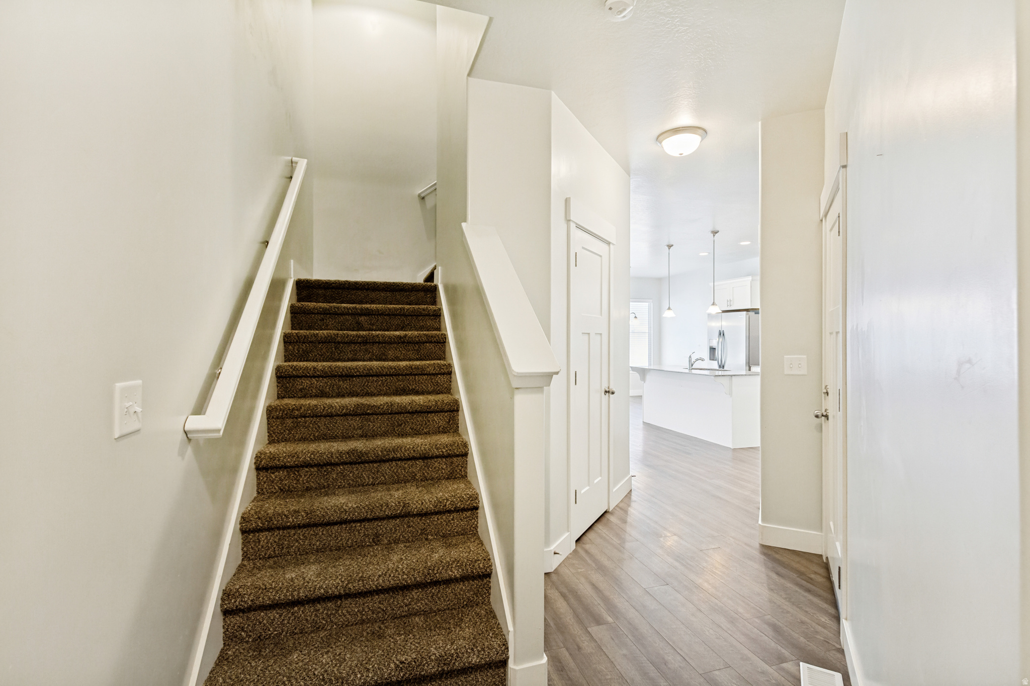 NORTH POINTE - Residential