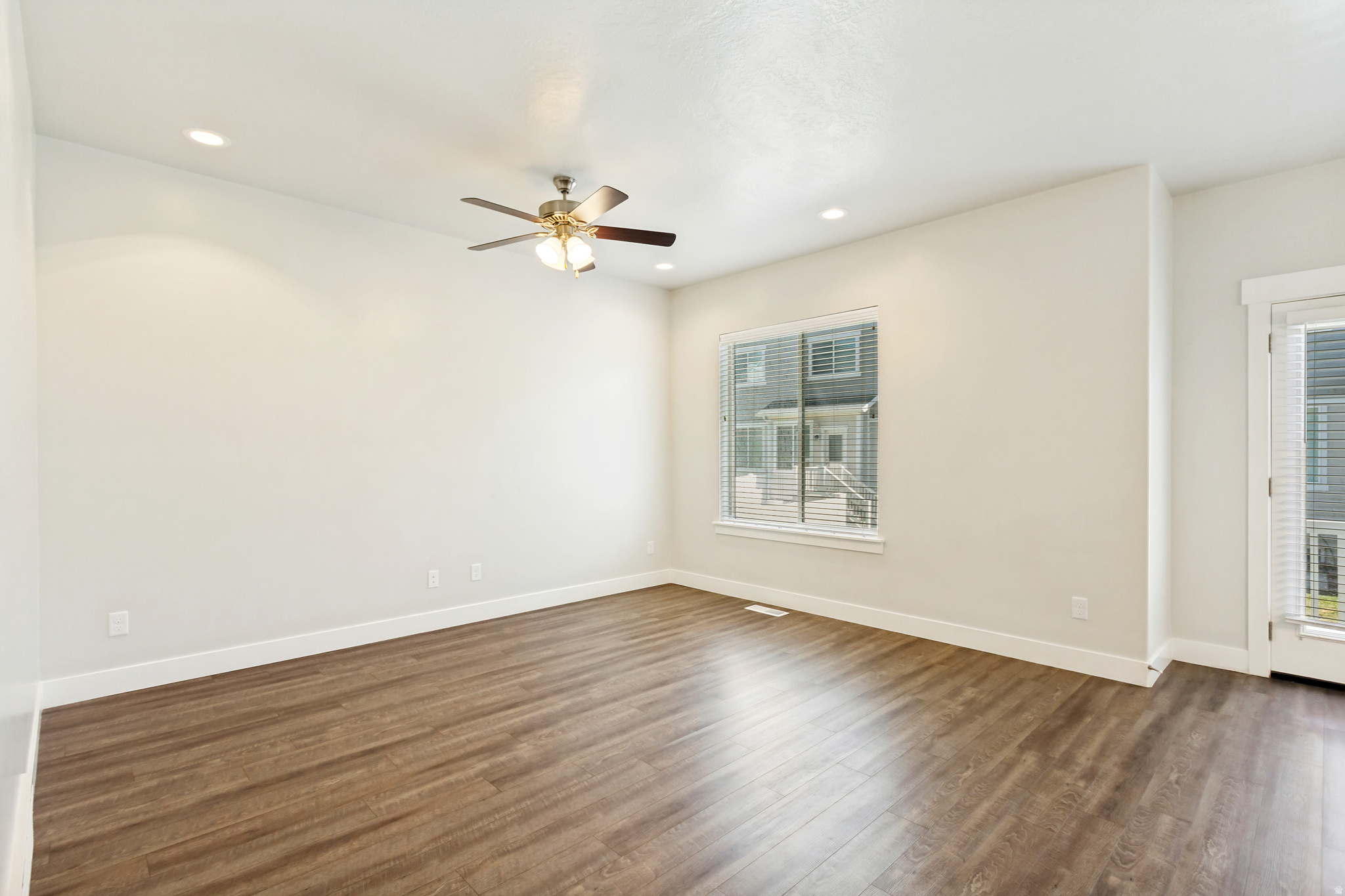 NORTH POINTE - Residential