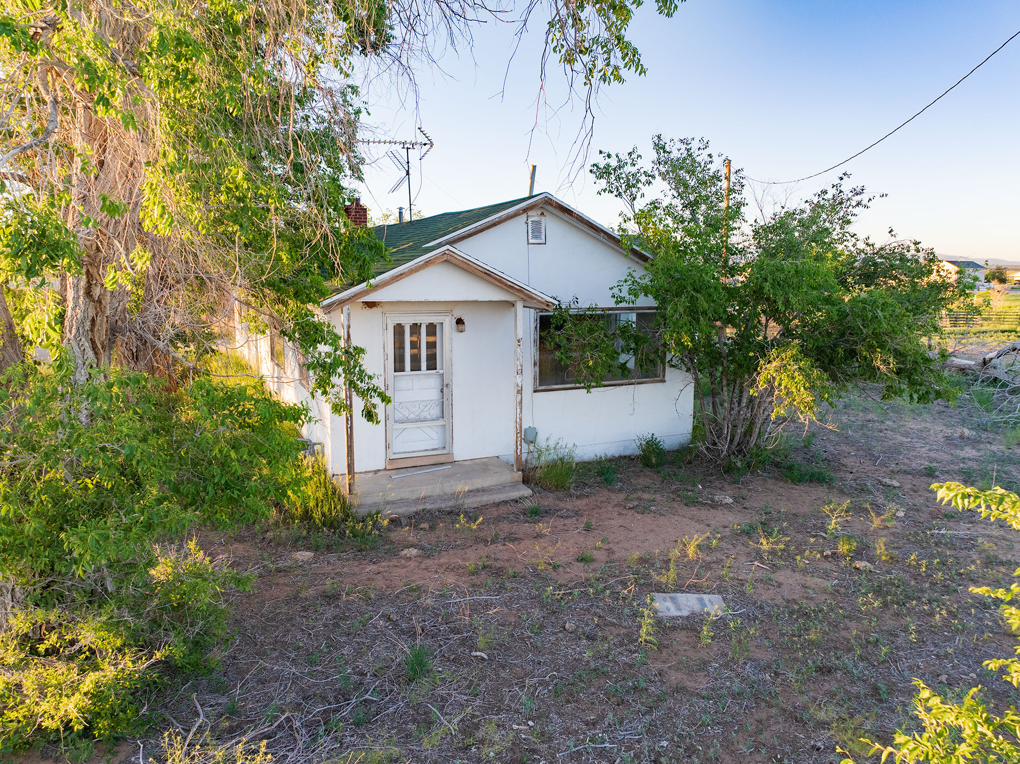 ALTAMONT, UTAH!  IN THE FOOTHILLS OF THE UINTAH MOUNTAINS!  AT THE FORK IN THE ROAD TO BLUEBELL!!  GREAT LOCATION!!  40 acres!  40 shares deeded BIA water! And the beautiful pond!  So may possibilities in this location!  City water to the farm house. 1 pivot, plus some hand line. Culinary water and power available for whatever you choose to use it for!  Roads are paved and county snow plows run all winter! A high demand, low supply area, come see it today!