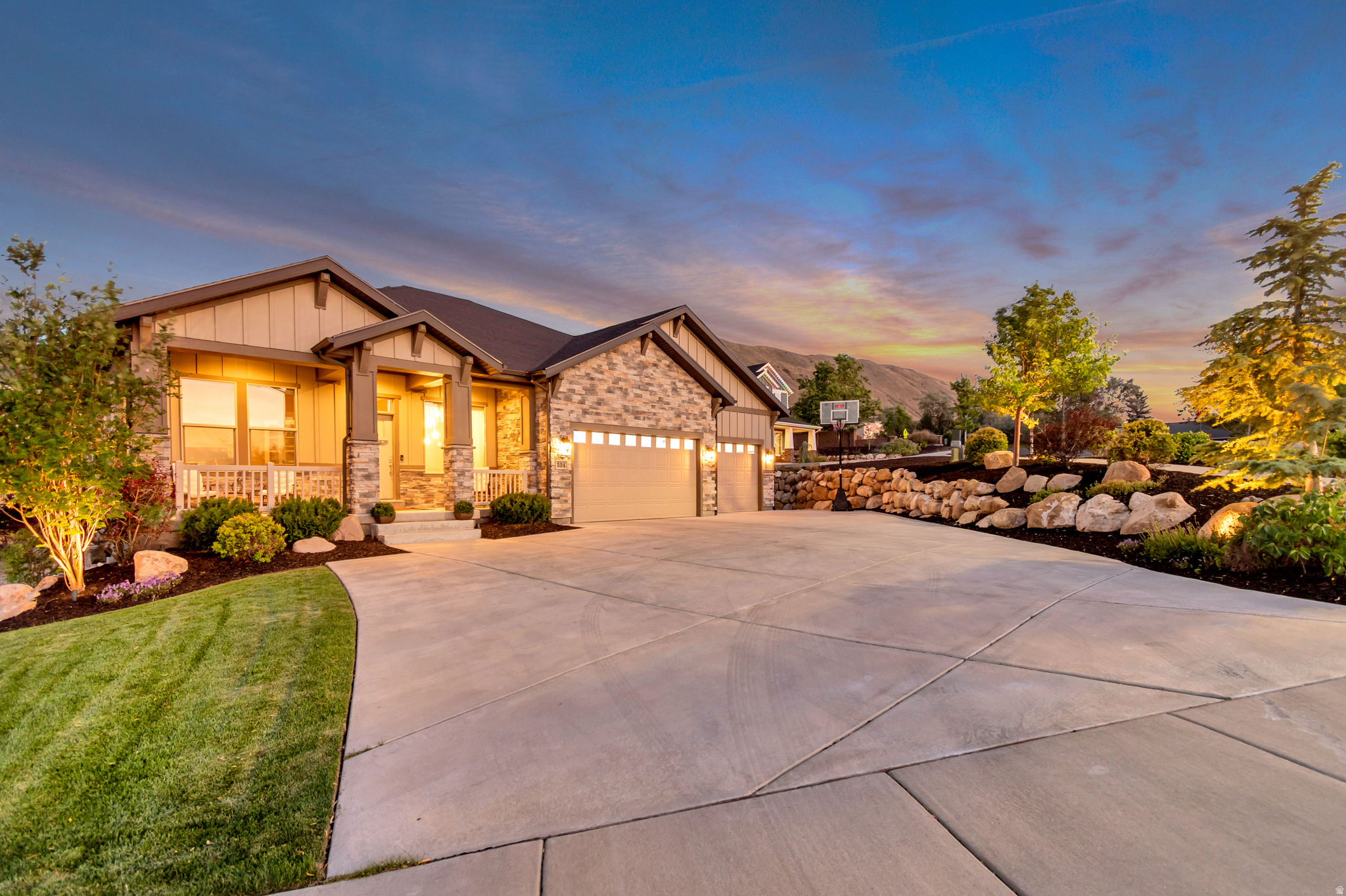ROCKWELL ESTATES - Residential