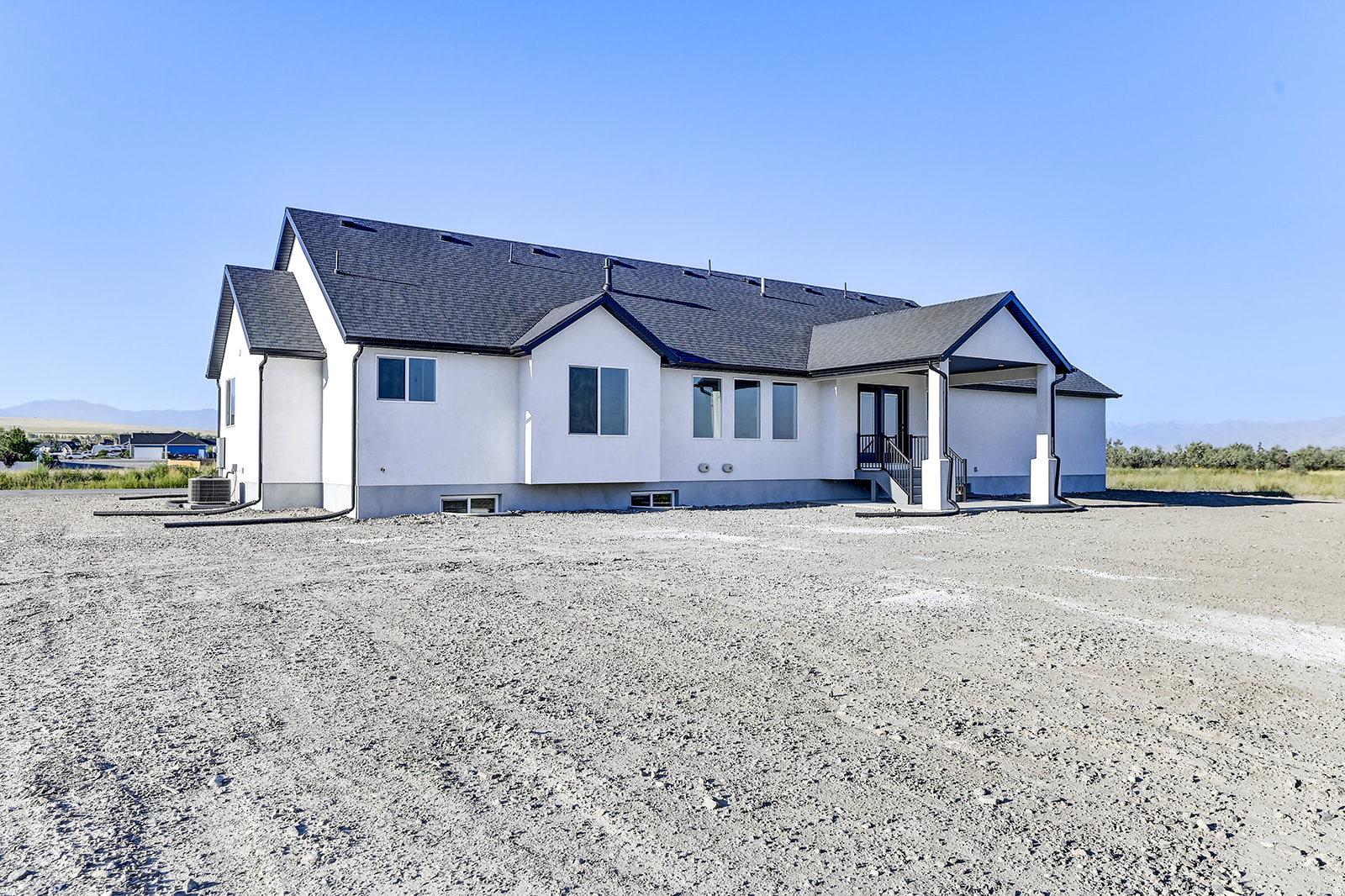 HERITAGE FARMS - Residential