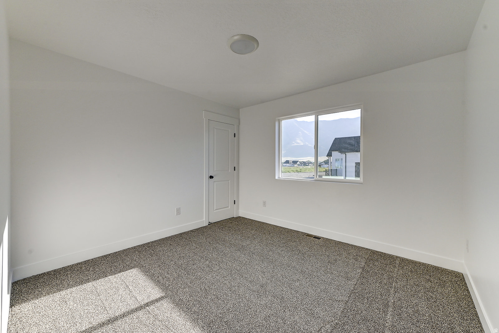 HERITAGE FARMS - Residential