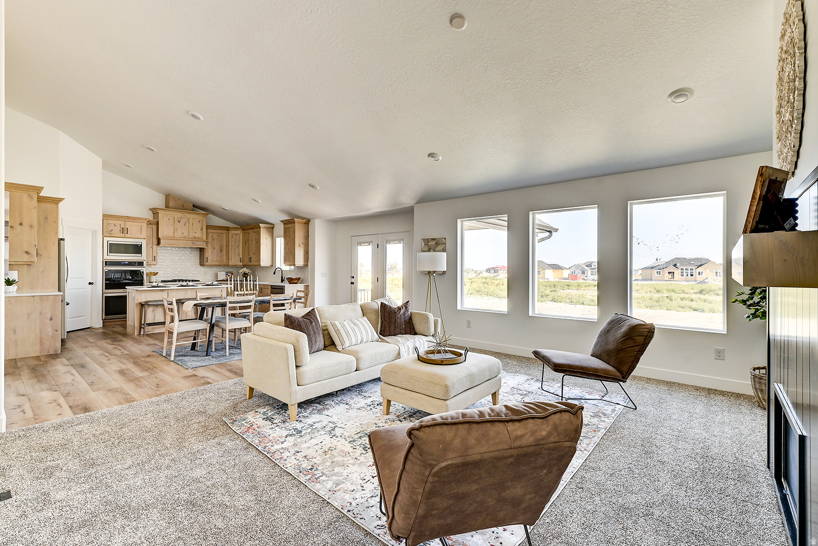 HERITAGE FARMS - Residential