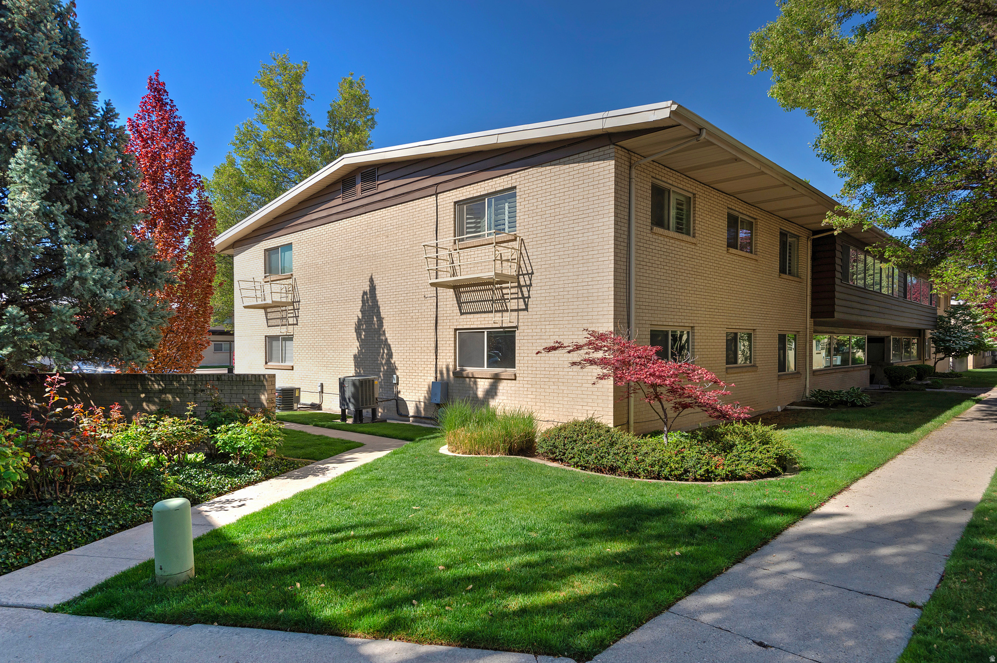 GRAYSTONE CONDO - Residential