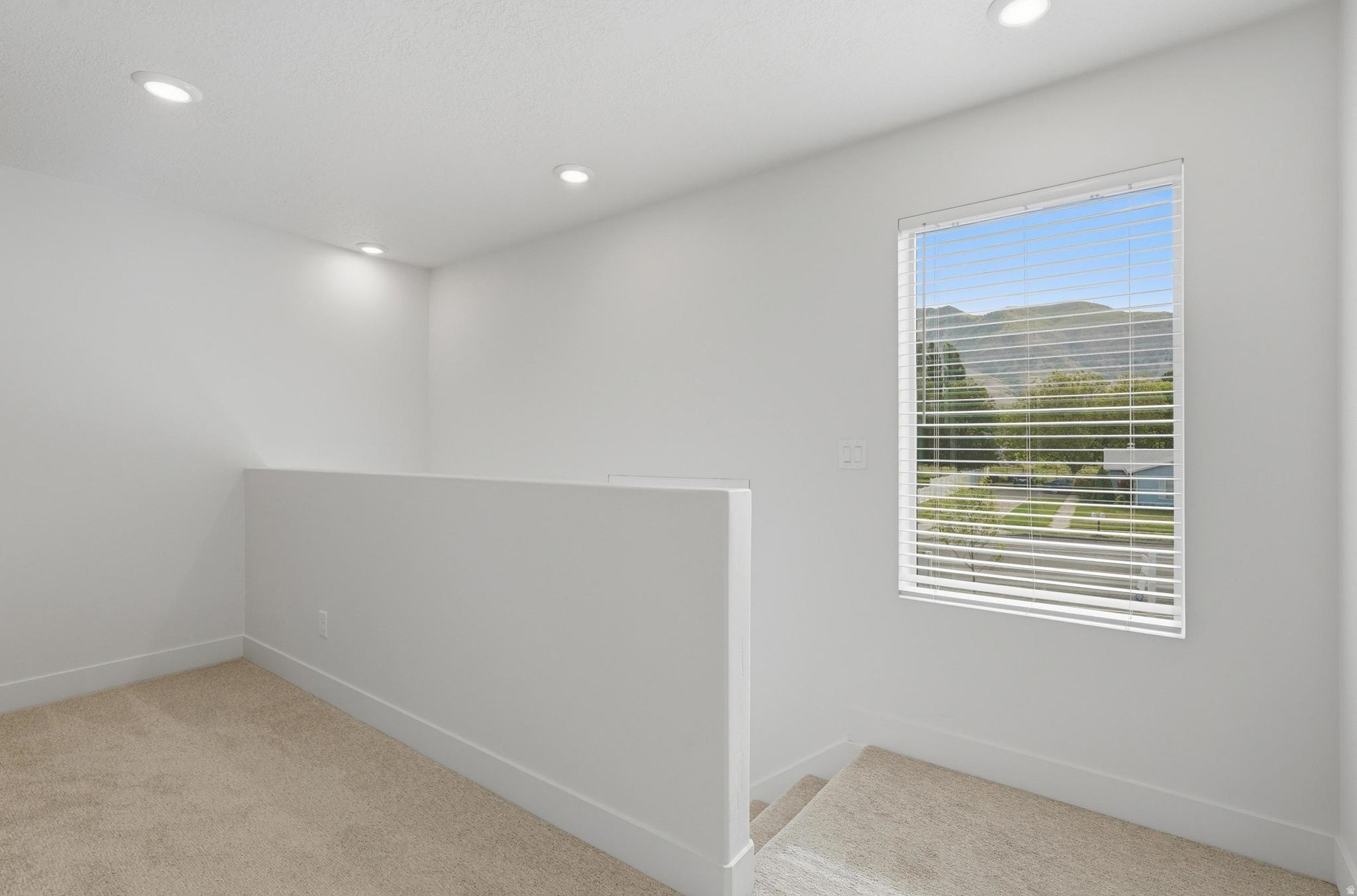 DYLANS TONWHOMES - Residential