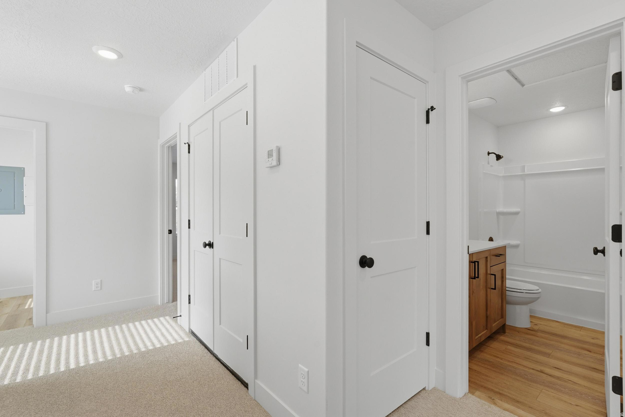 DYLANS TONWHOMES - Residential