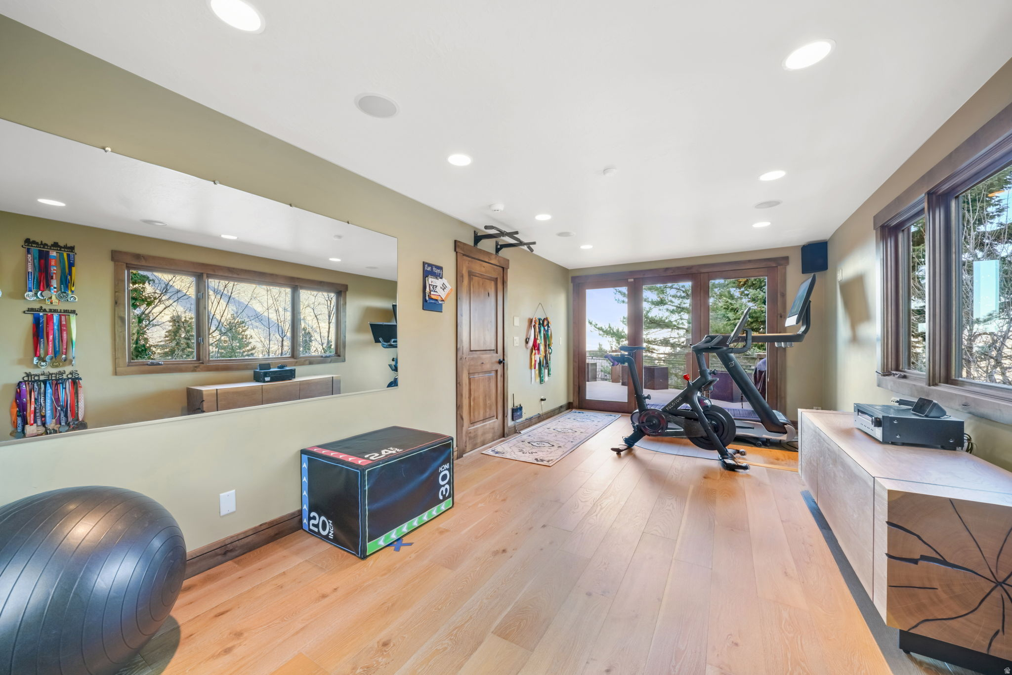 MT. OLYMPUS COVE - Residential