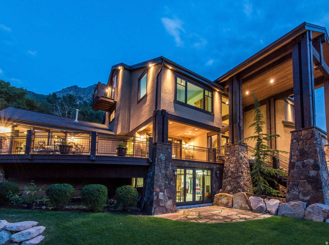 MT. OLYMPUS COVE - Residential