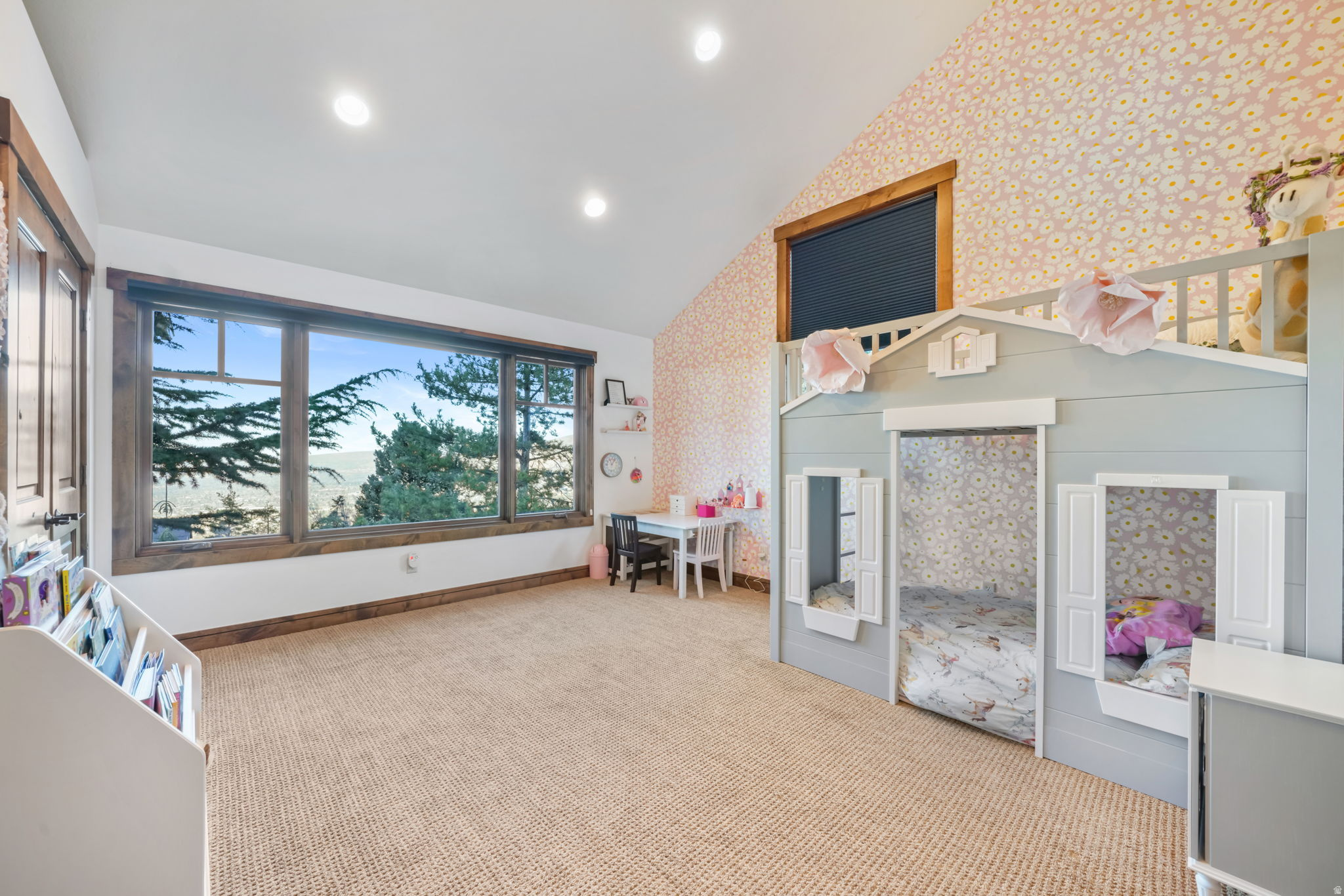 MT. OLYMPUS COVE - Residential
