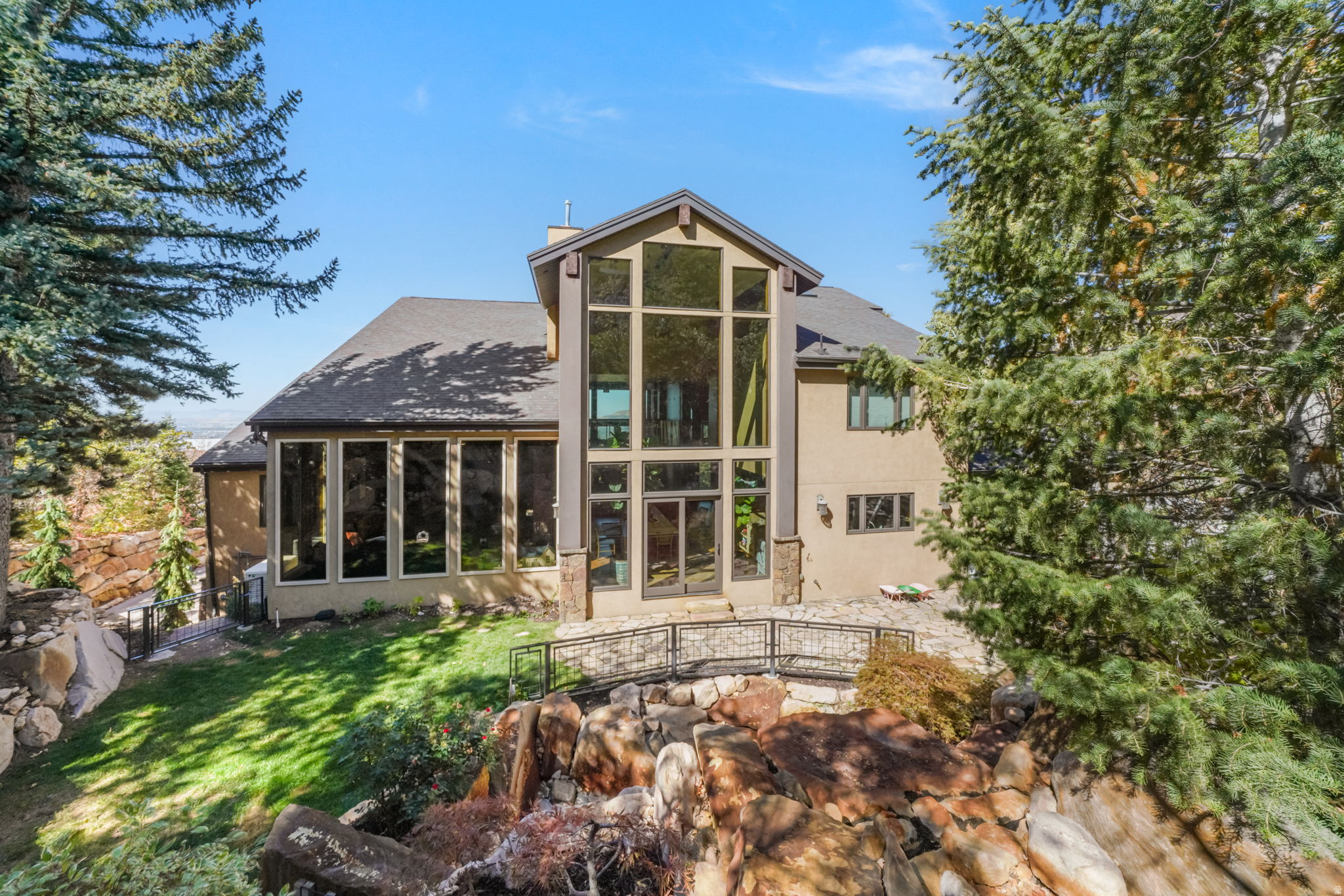 MT. OLYMPUS COVE - Residential