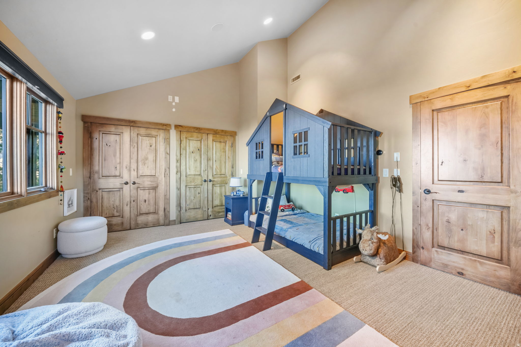 MT. OLYMPUS COVE - Residential