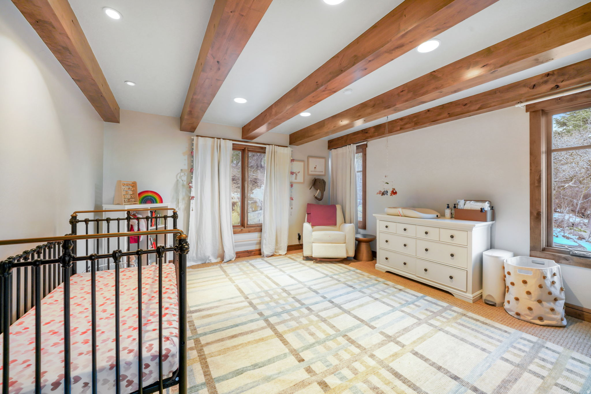 MT. OLYMPUS COVE - Residential
