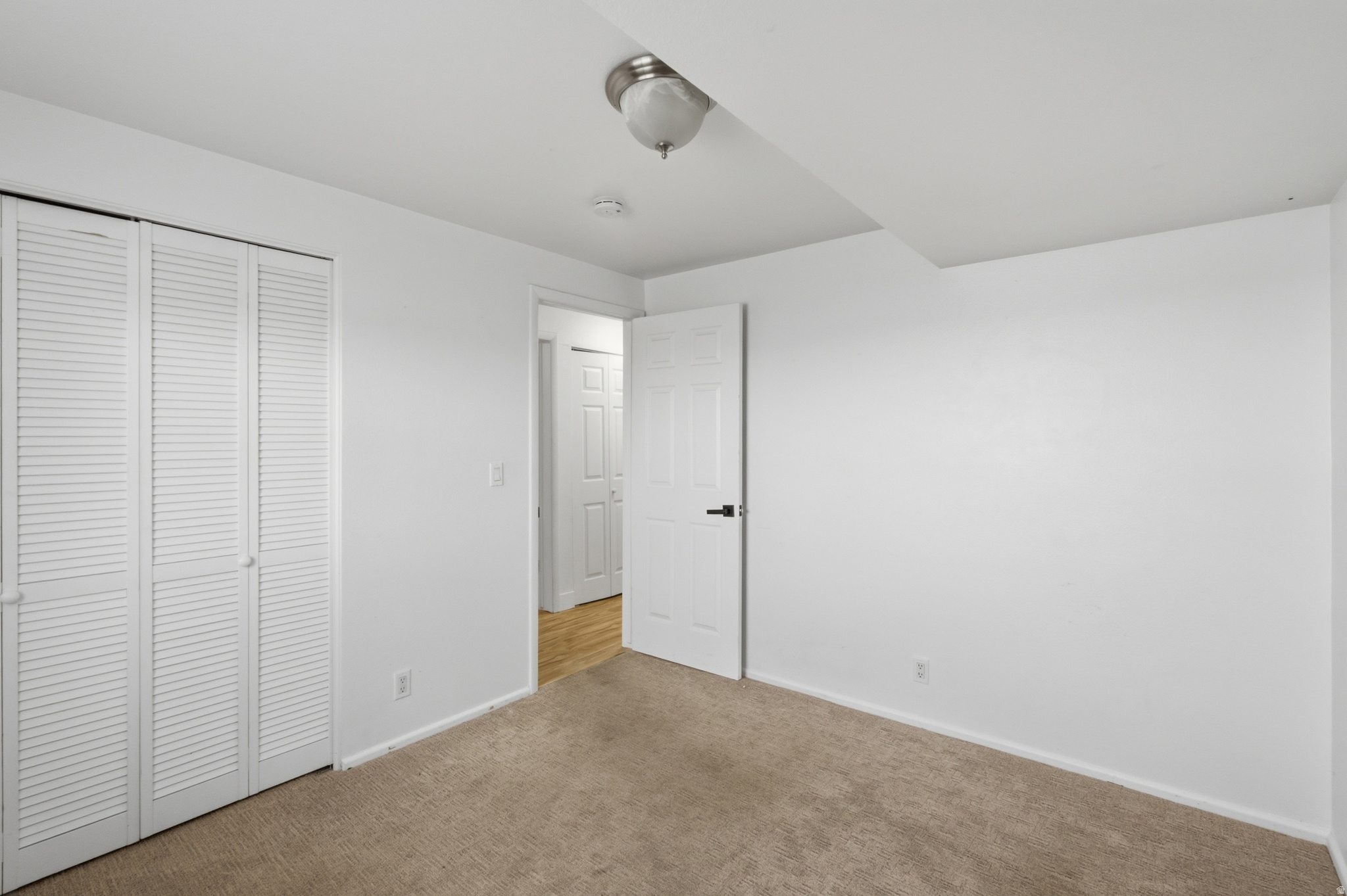 WILLOWBROOK HILLS - Residential