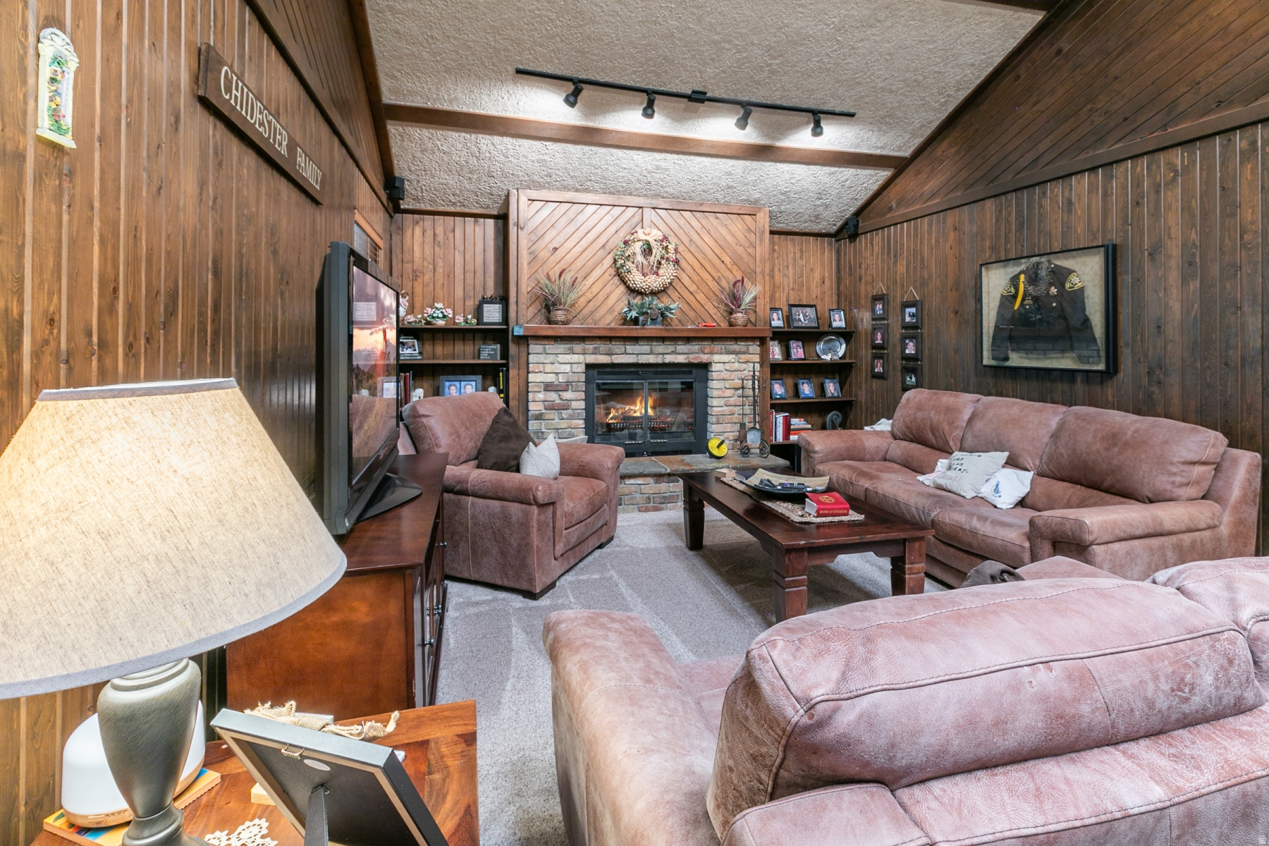 COUNTRY MEADOWS #D - Residential