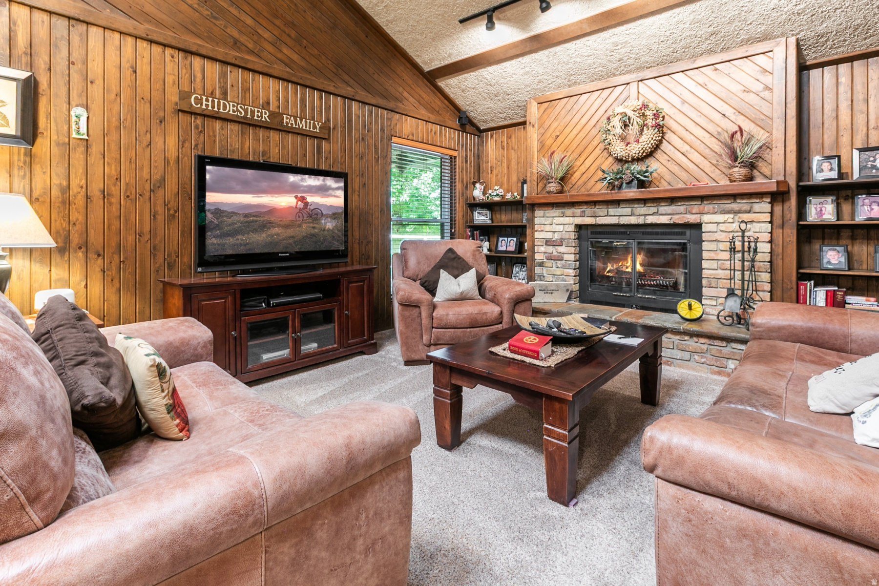 COUNTRY MEADOWS #D - Residential