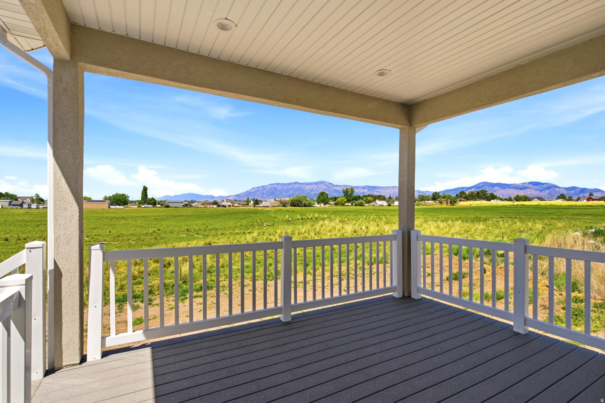 WEST RIDGE ESTATES - Residential