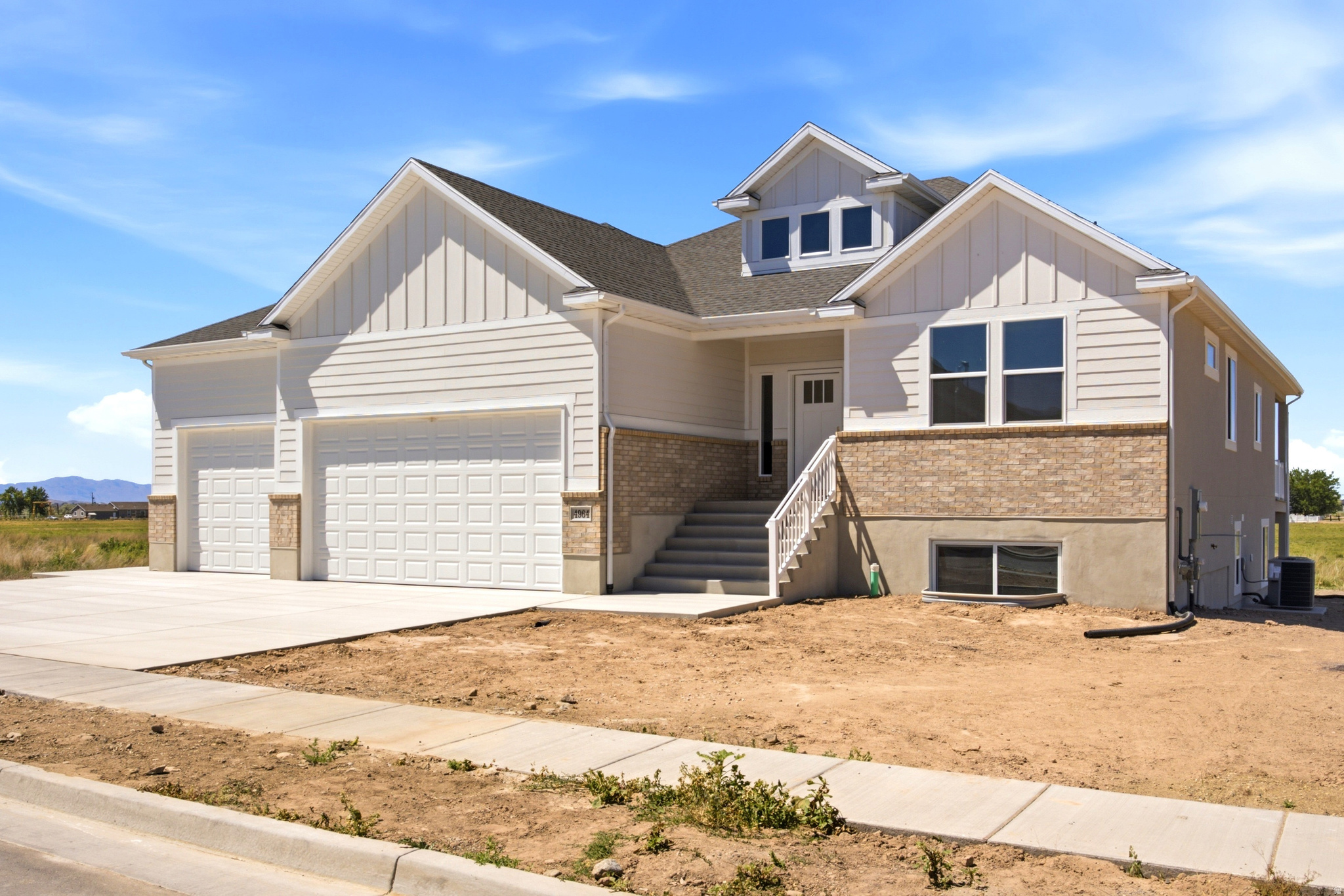 WEST RIDGE ESTATES - Residential