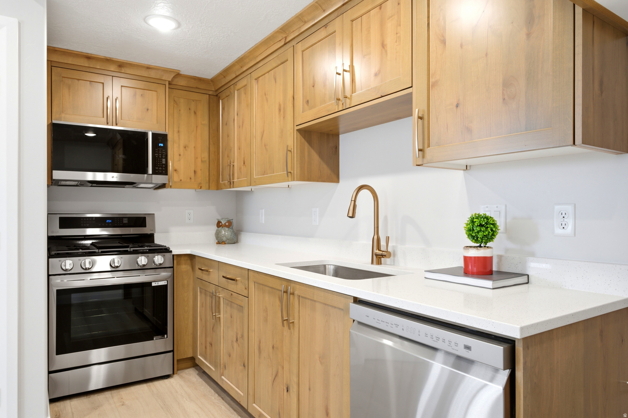 WEST RIDGE ESTATES - Residential