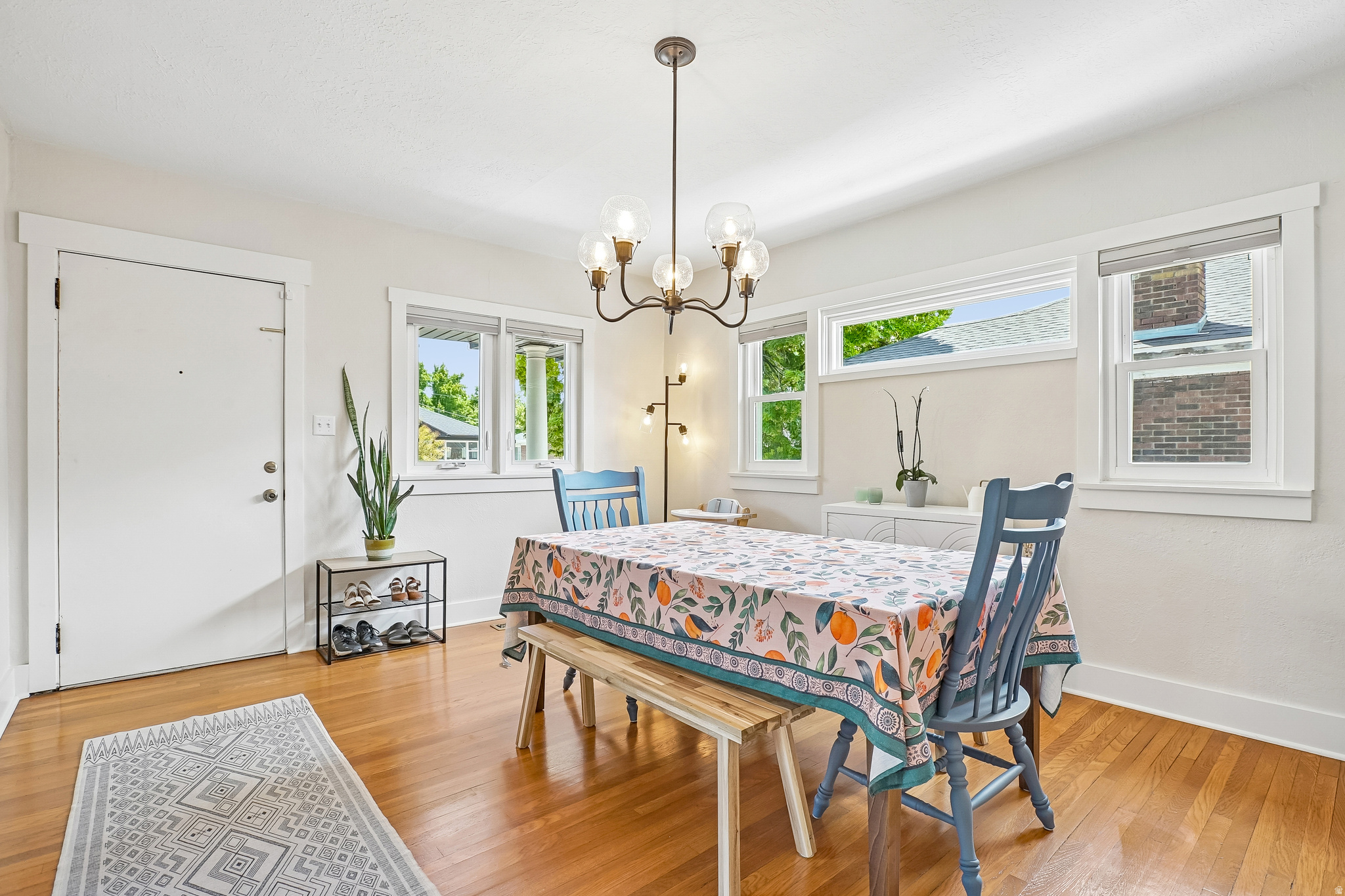BIG FIELD - Residential
