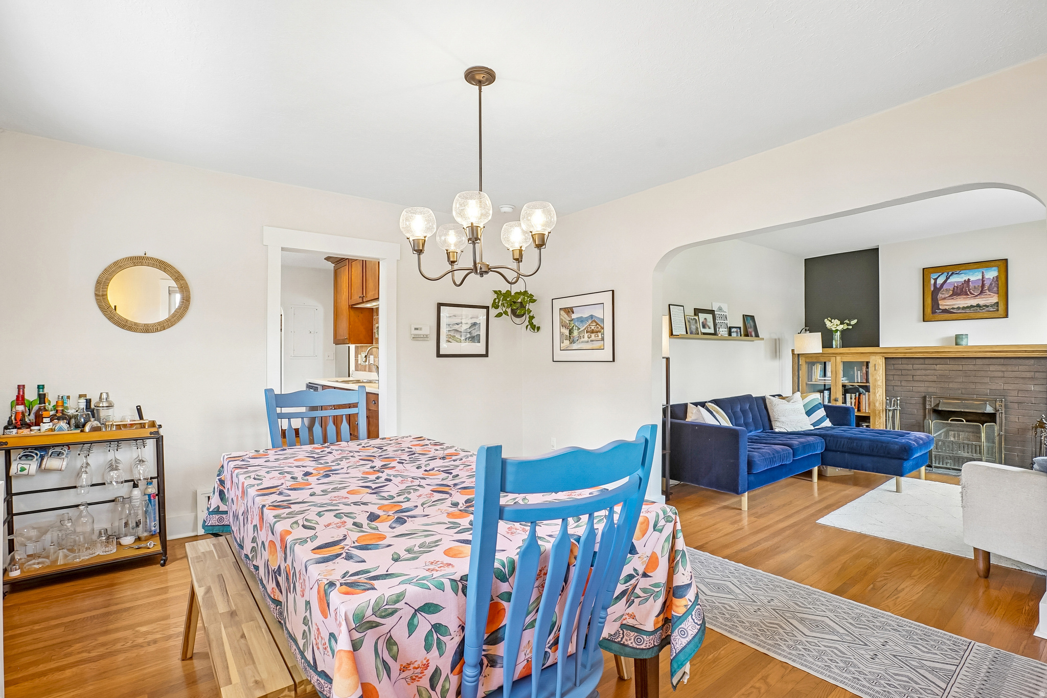BIG FIELD - Residential