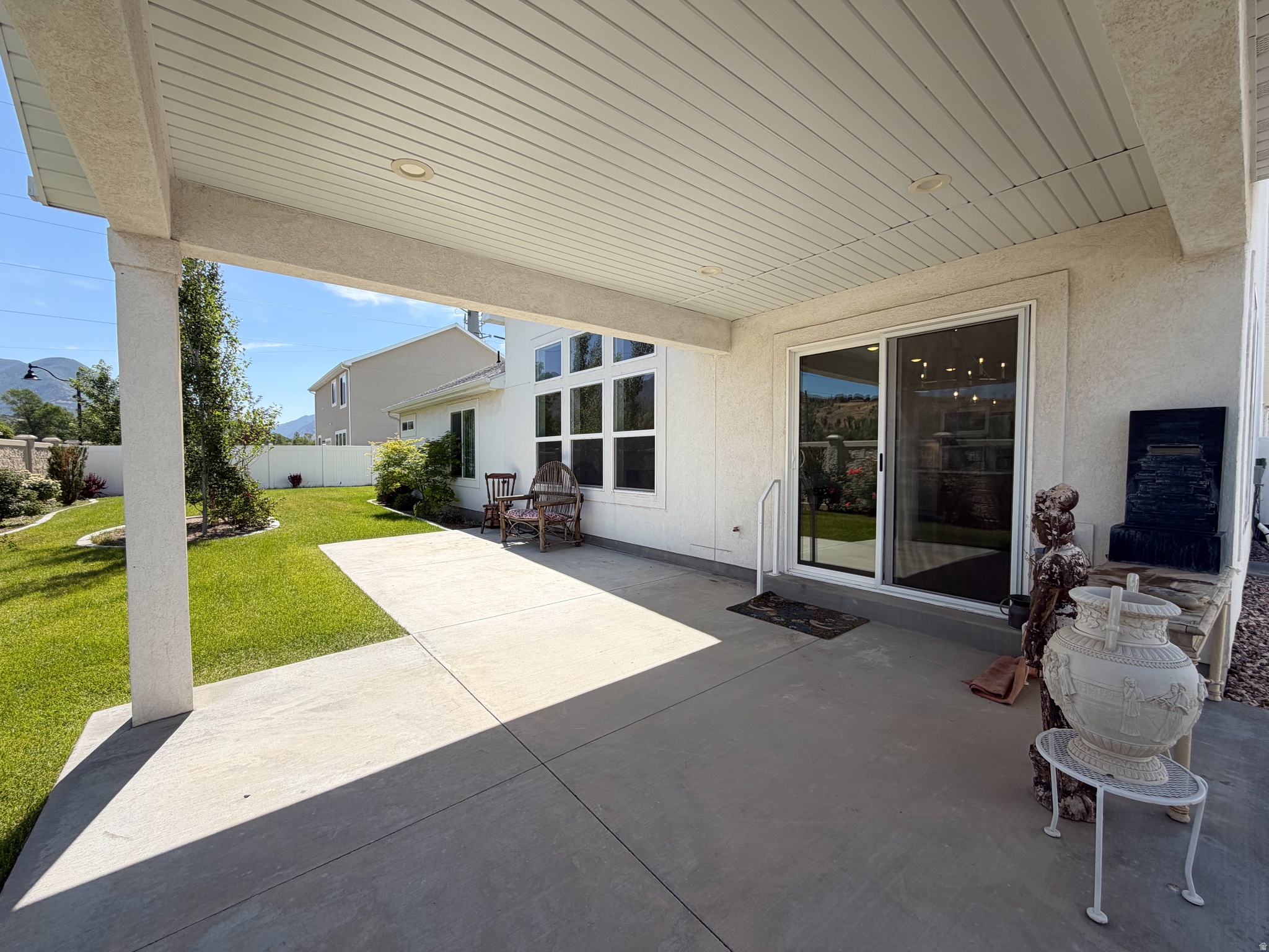 RIVERSIDE PLACE - Residential