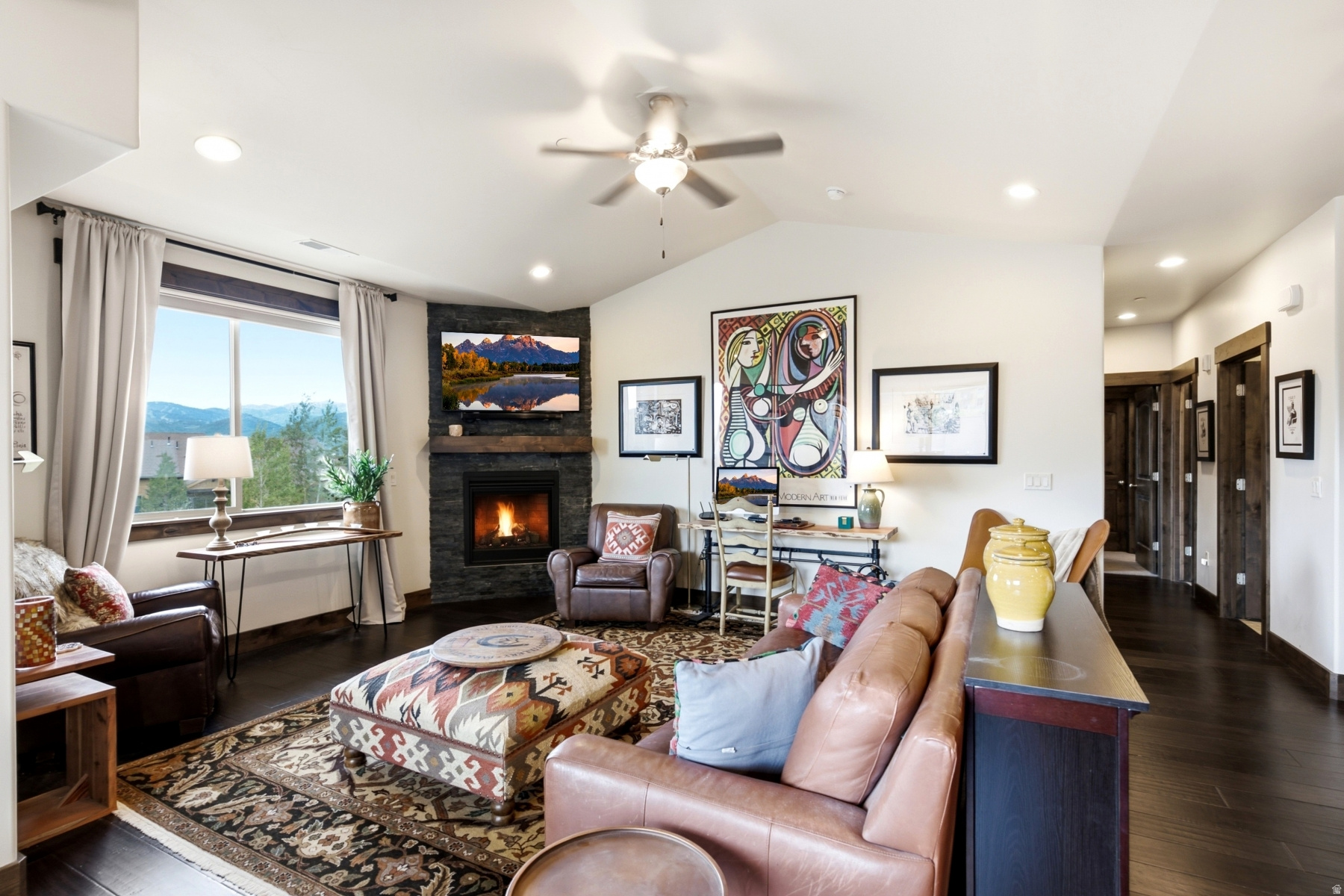 IROQUOIS - Residential