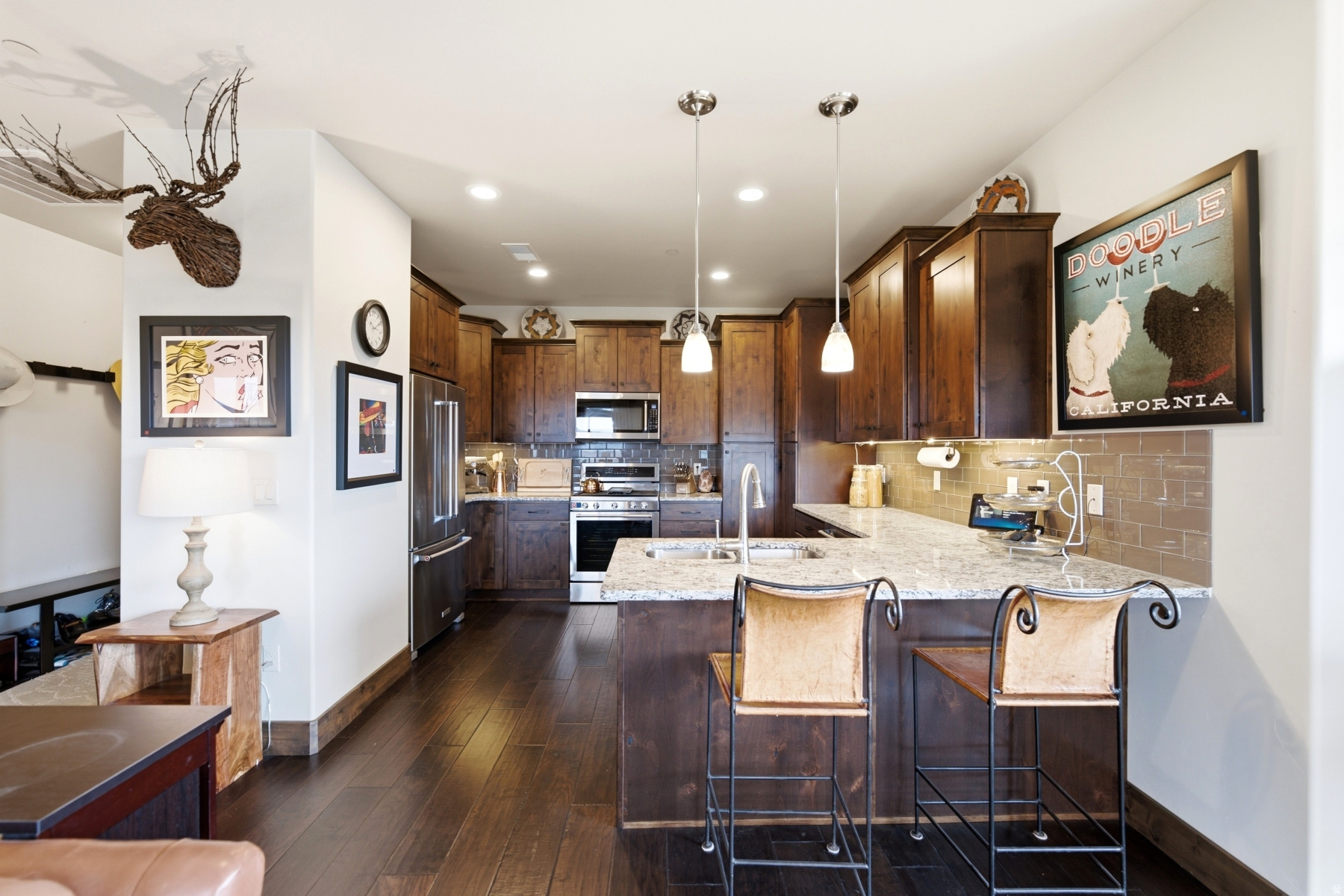 IROQUOIS - Residential