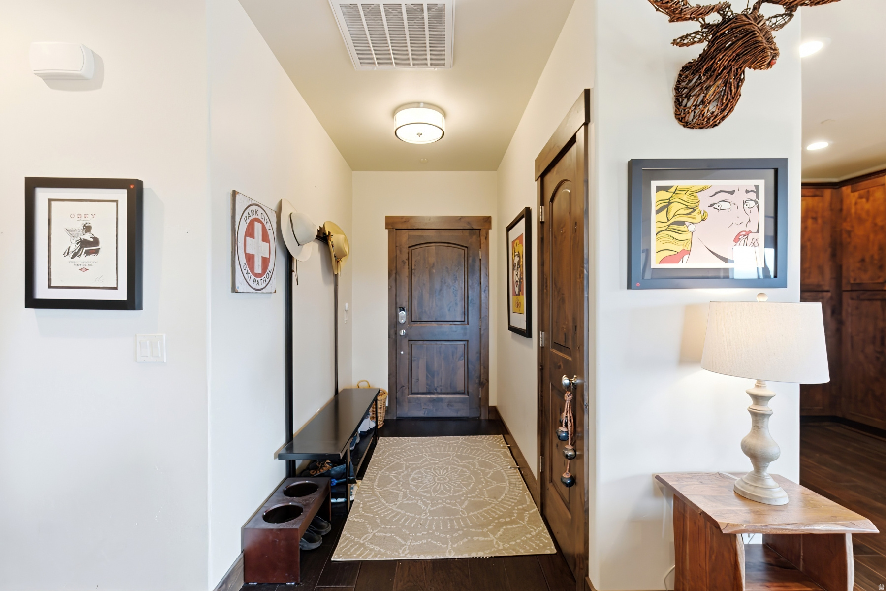 IROQUOIS - Residential