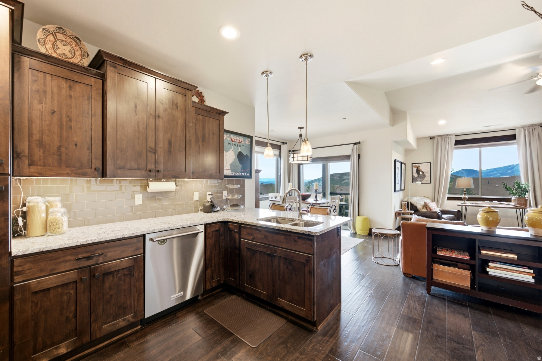 IROQUOIS - Residential
