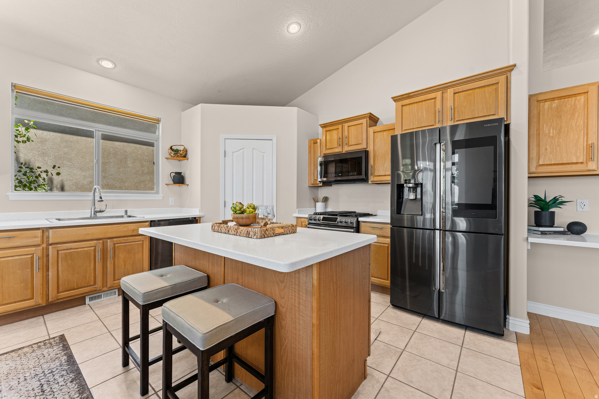CEDARS @ CEDAR HILLS - Residential