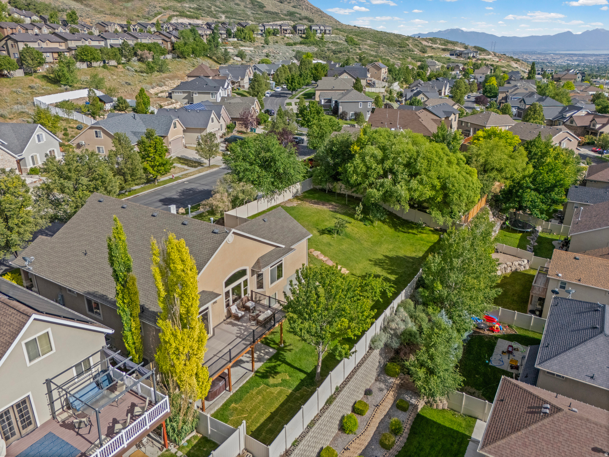 CEDARS @ CEDAR HILLS - Residential