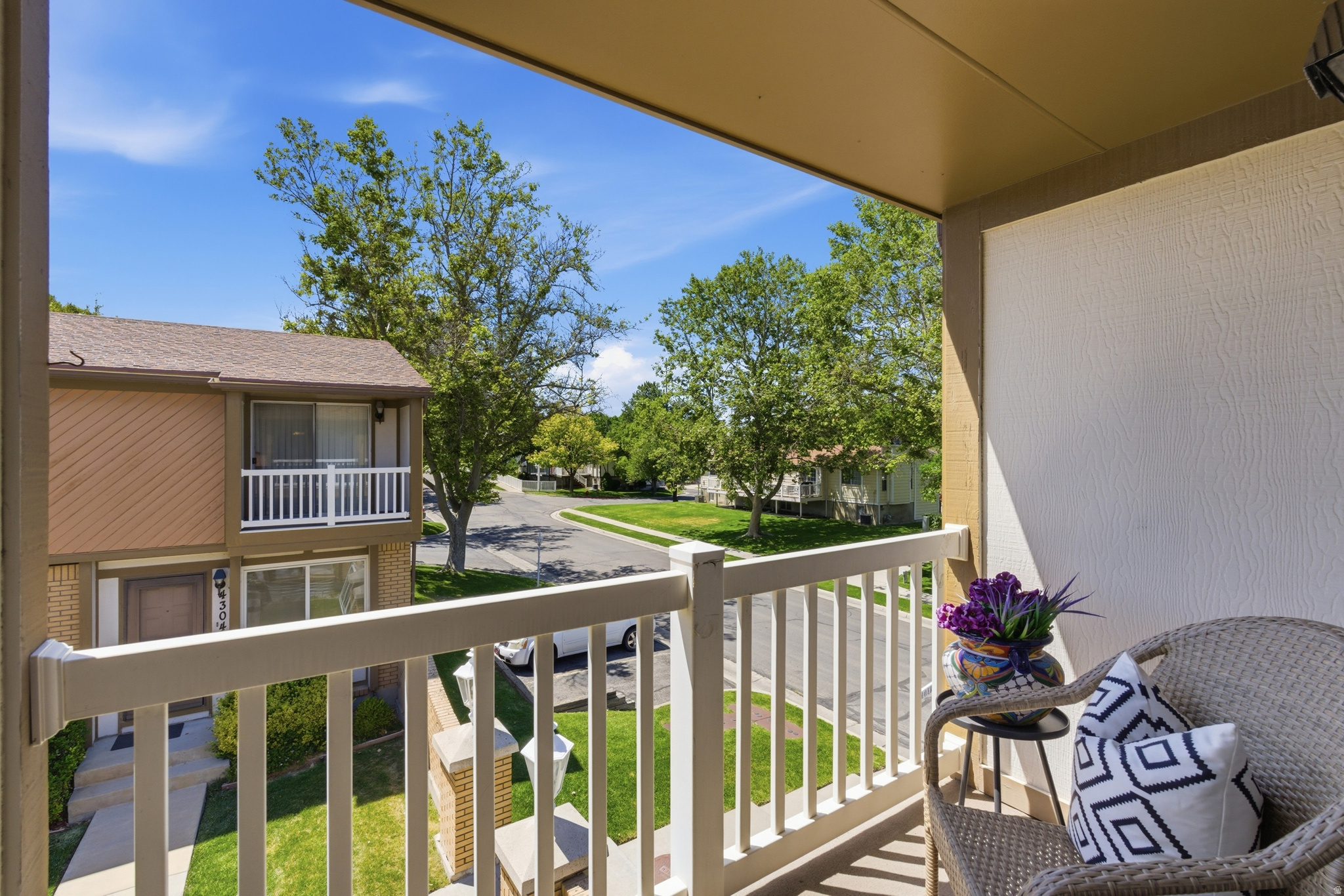BARRINGTON PARK - Residential
