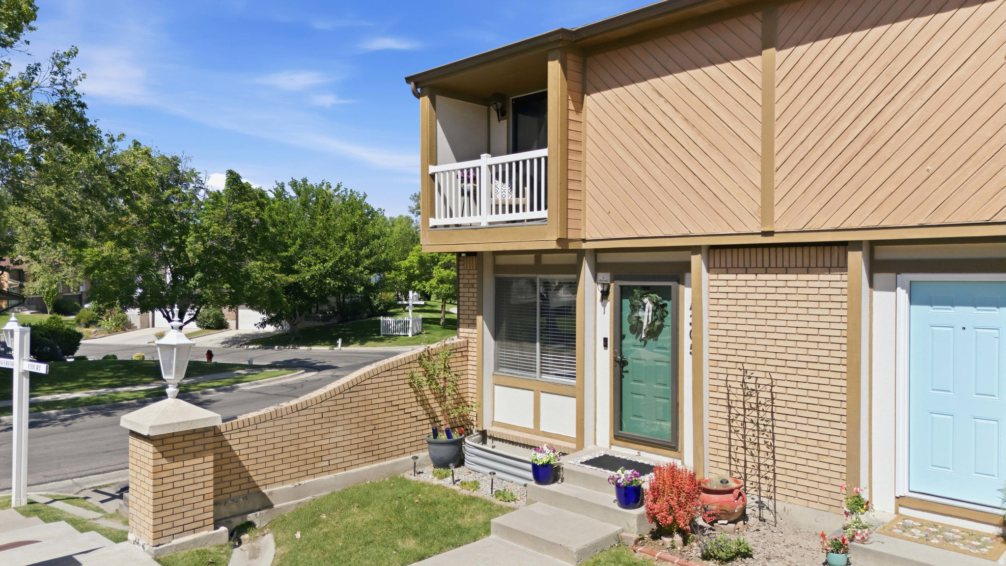 BARRINGTON PARK - Residential