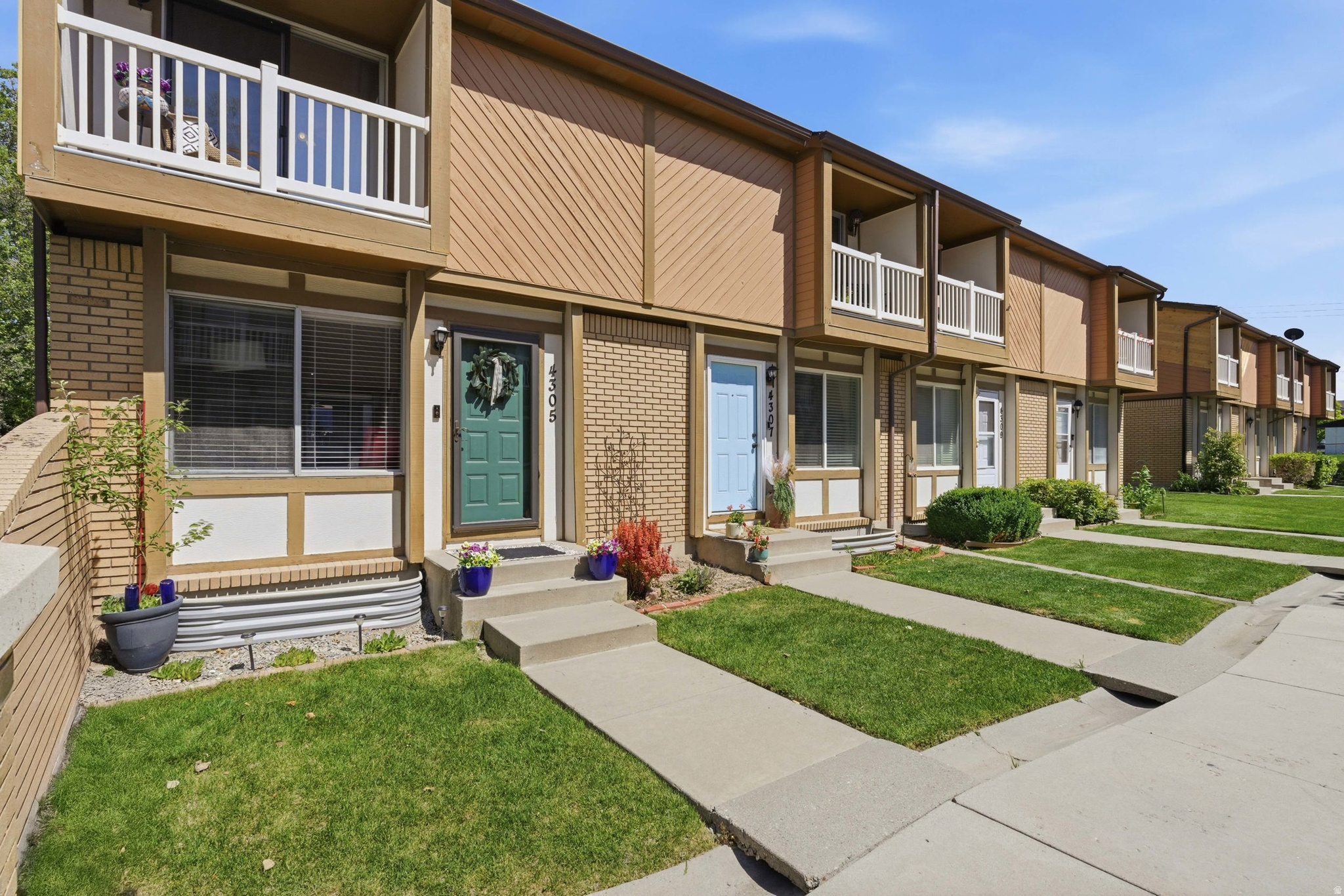 BARRINGTON PARK - Residential