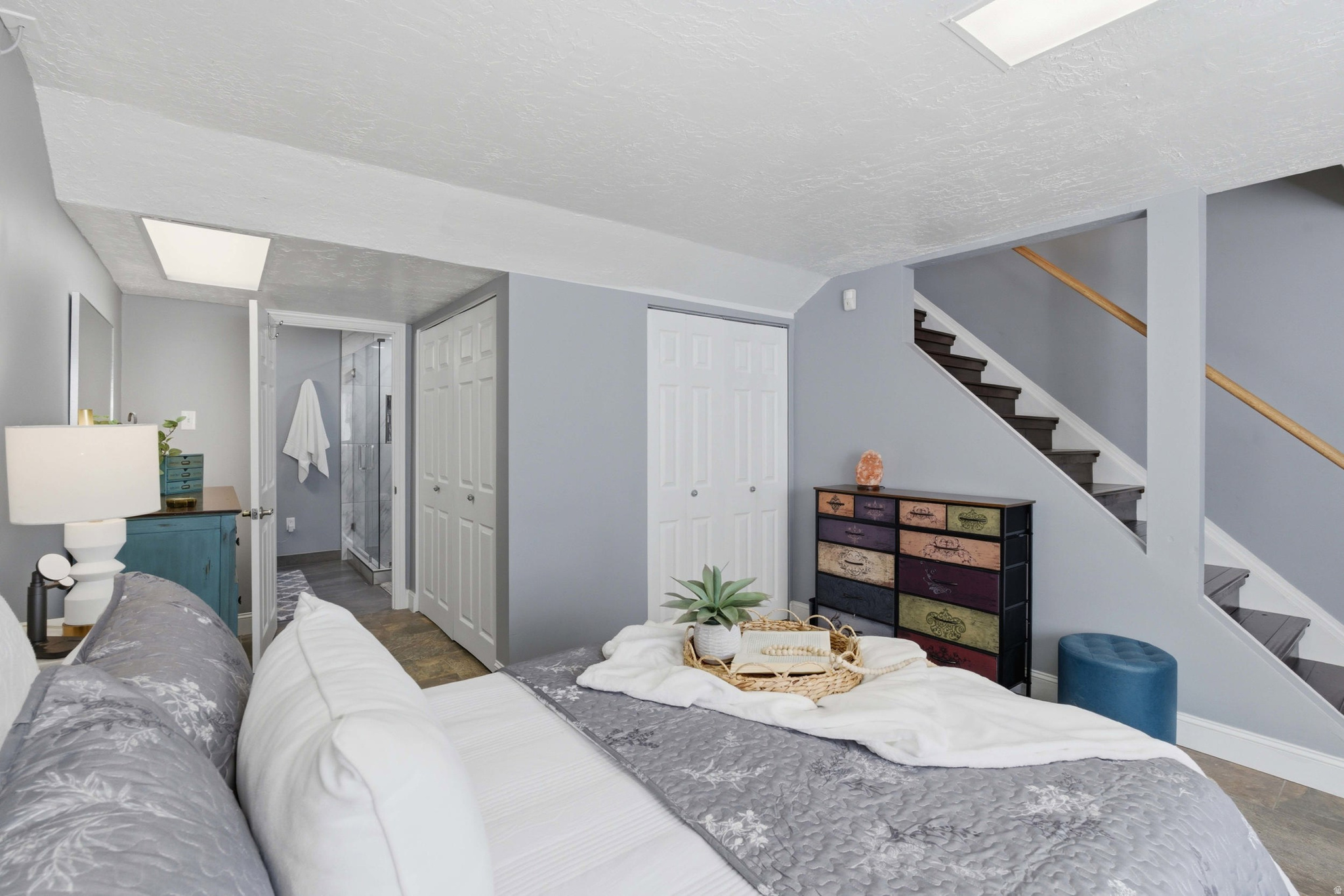 BARRINGTON PARK - Residential